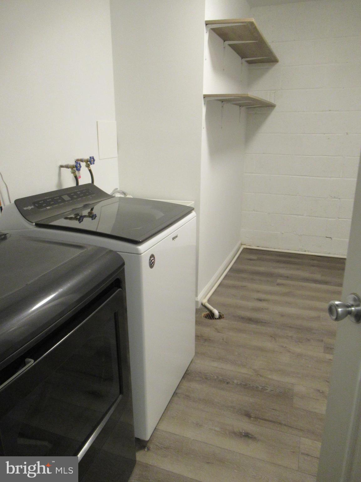 PINECREST HEIGHTS - Residential Lease