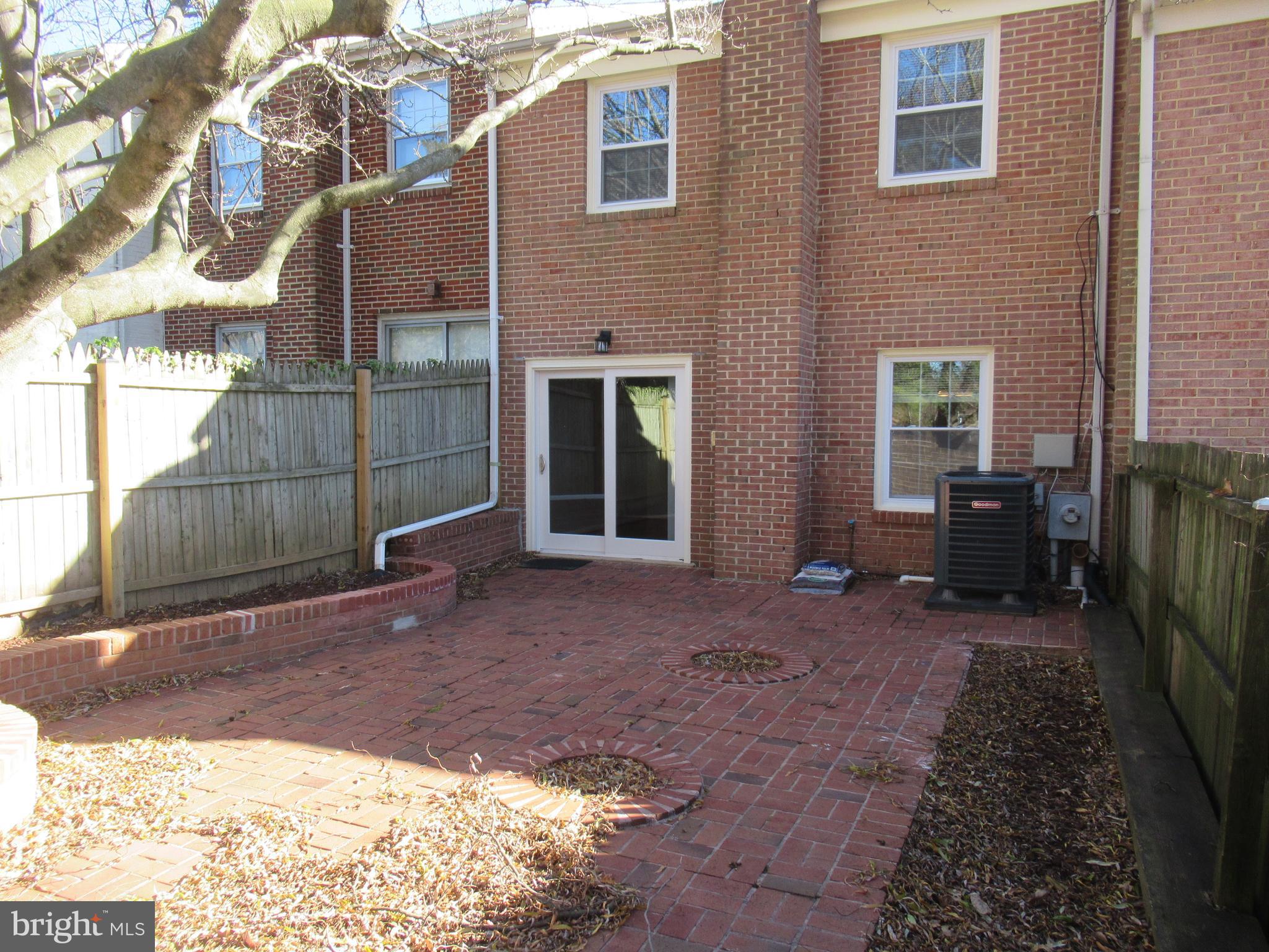 PINECREST HEIGHTS - Residential Lease