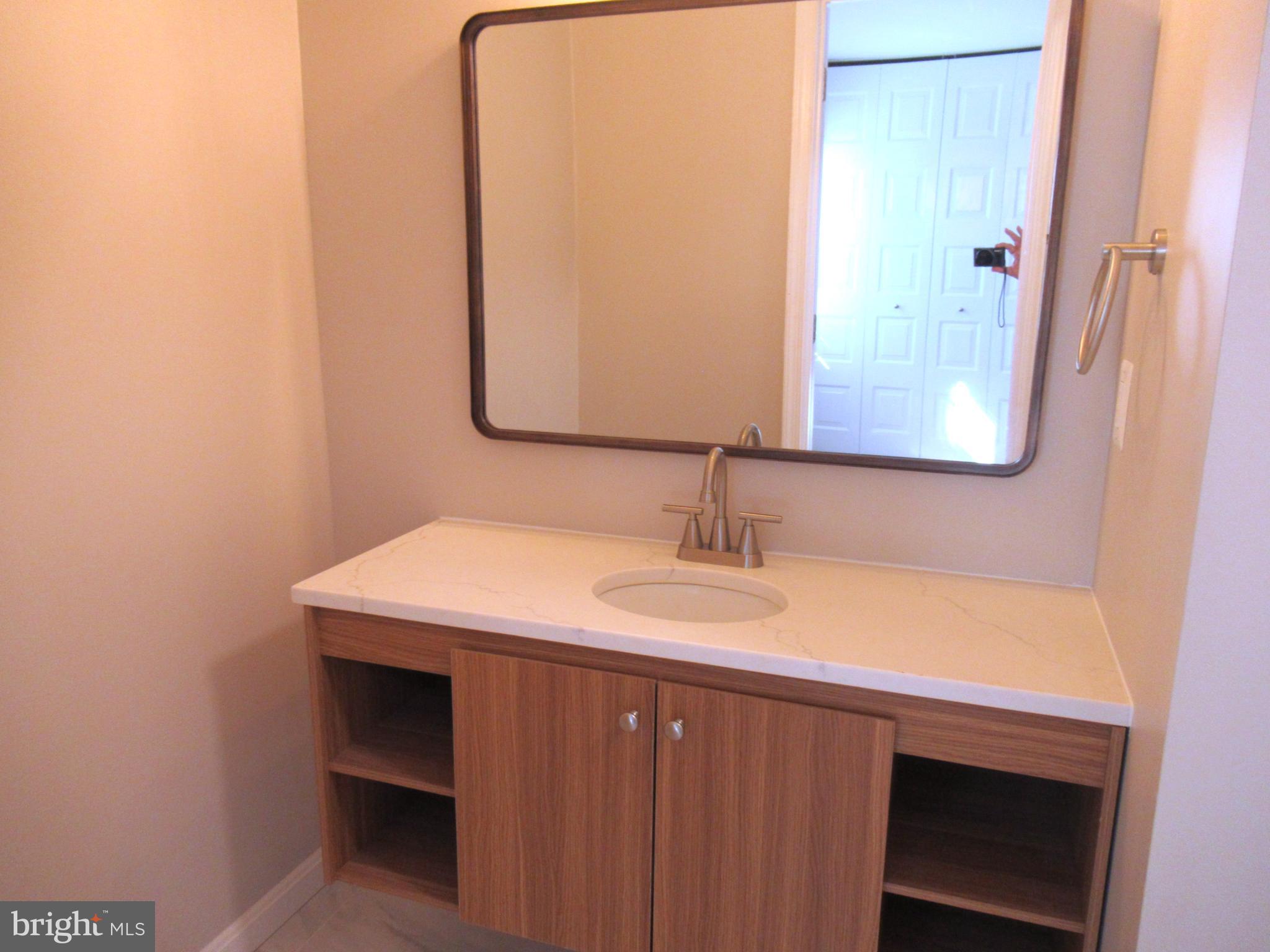 PINECREST HEIGHTS - Residential Lease