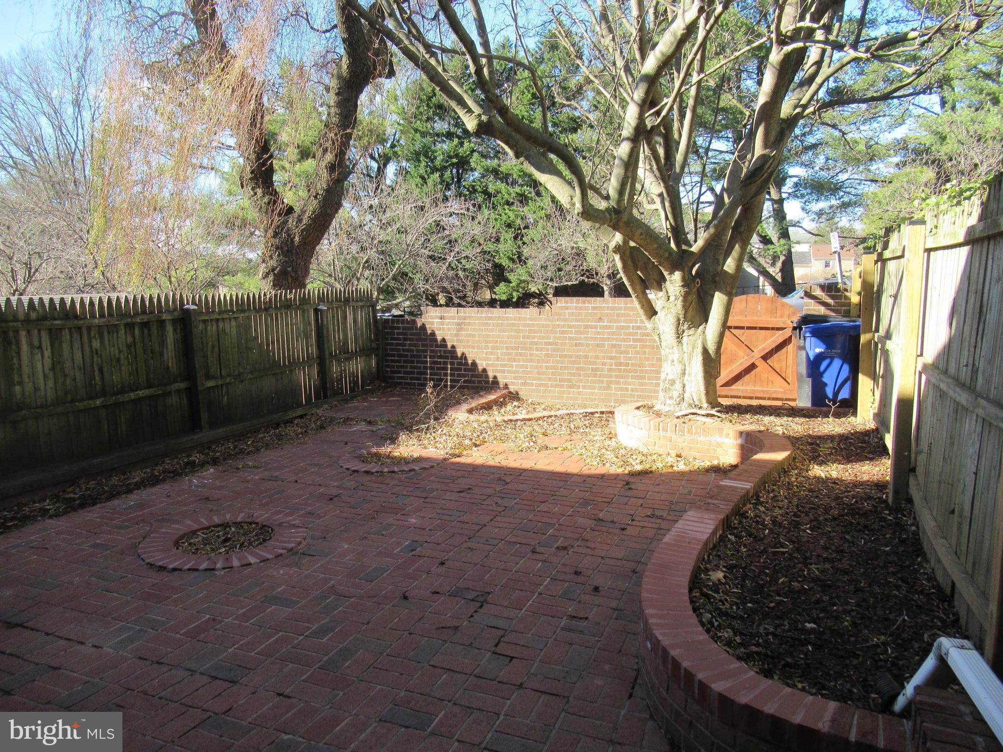 PINECREST HEIGHTS - Residential Lease