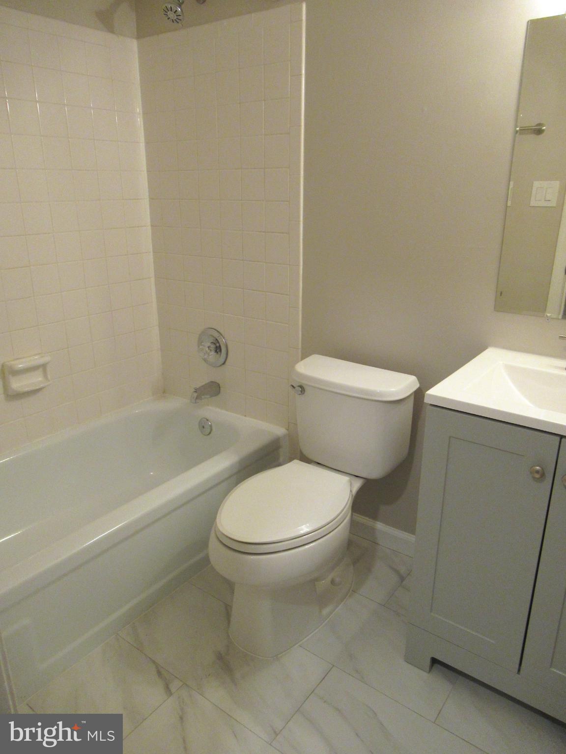 PINECREST HEIGHTS - Residential Lease