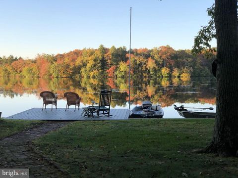 Homes For Sale - 26 Silver Lake Drive<br/> CLAYTON, NJ 08312