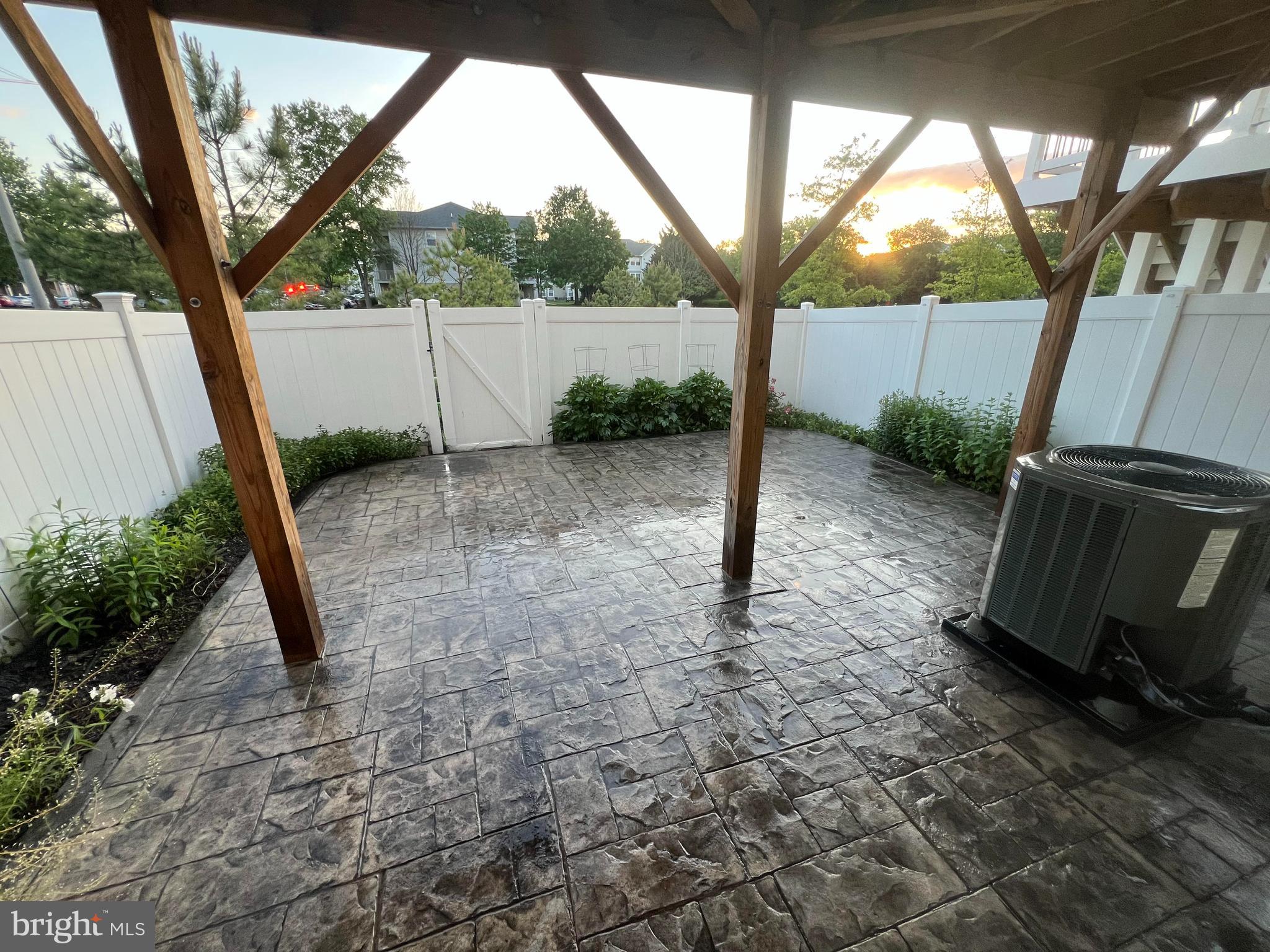 BLACKBURN - Residential Lease