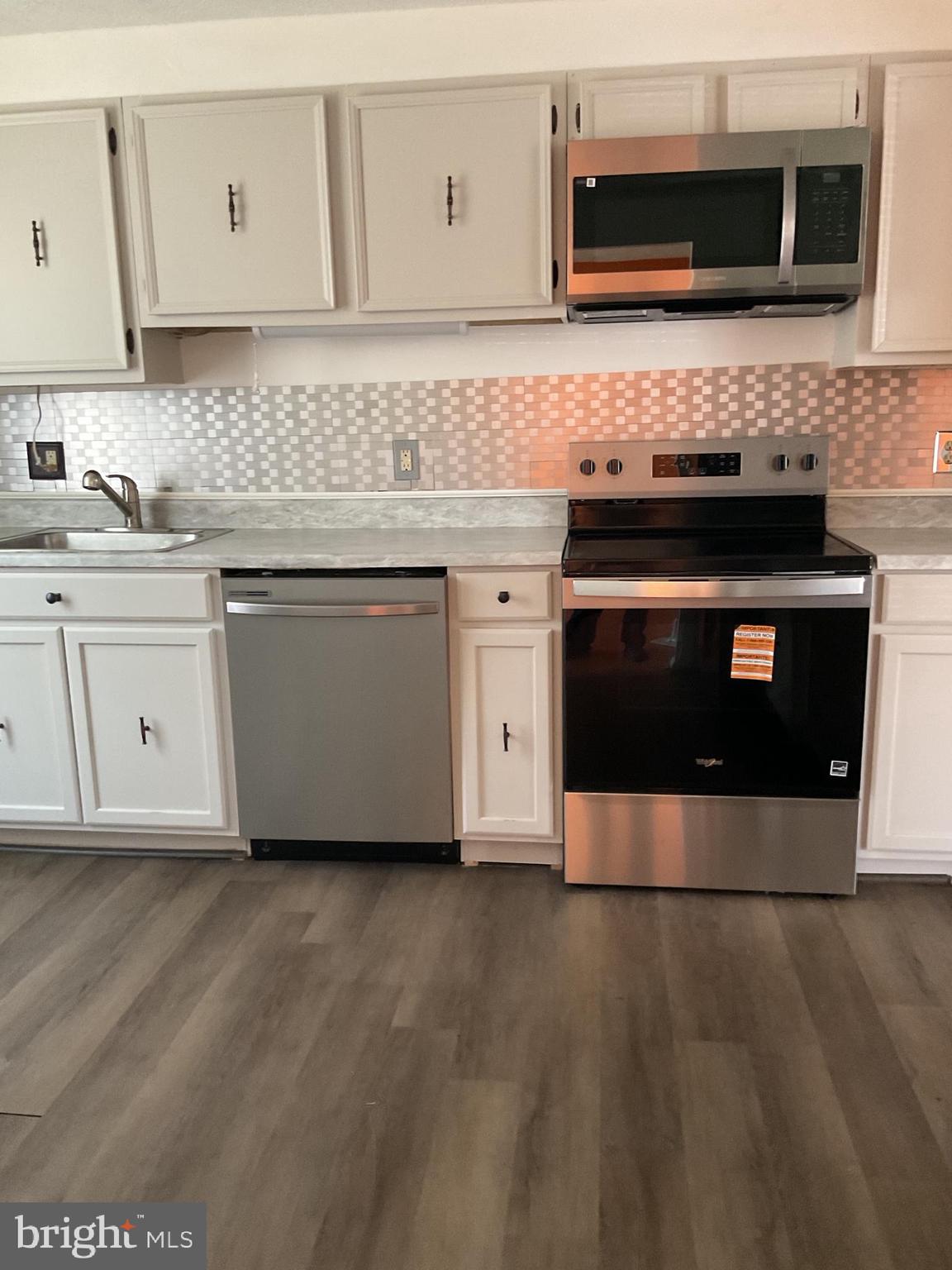 HOLLAWAY ESTATES - Residential