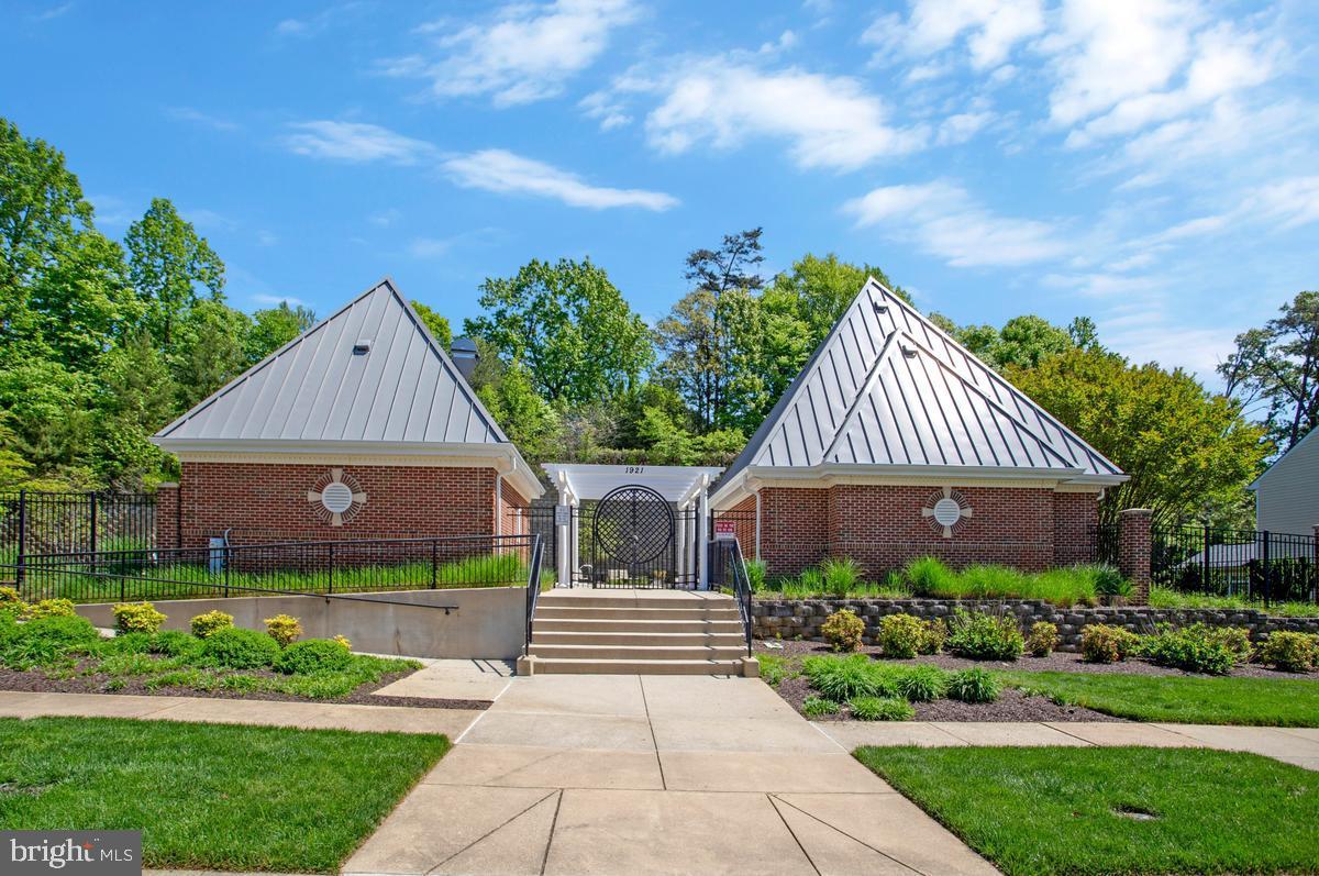 MONTICELLO - Residential