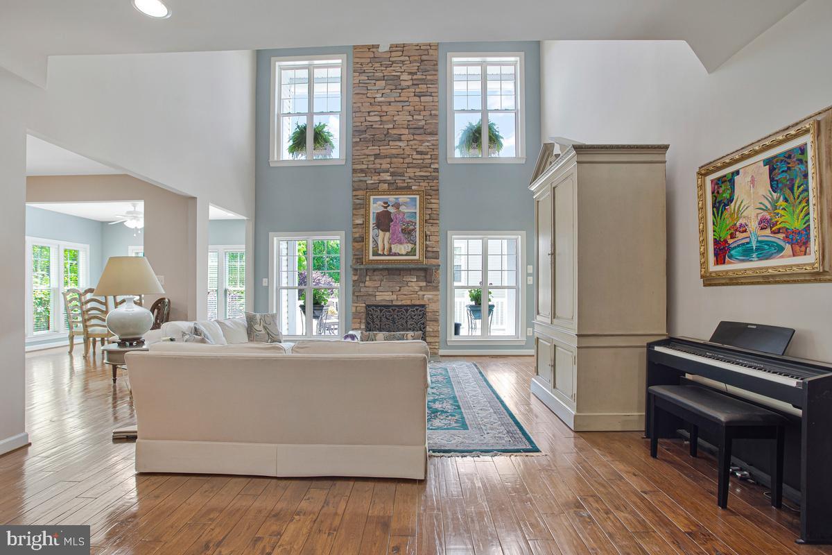 MONTICELLO - Residential