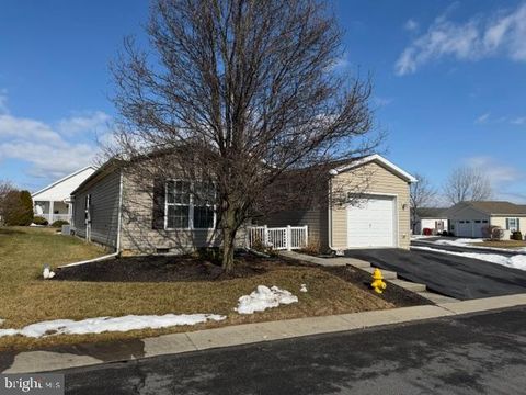 Mobile Home For Sale - 639 San Simeon Place<br/> Northampton County, EASTON, PA 18040