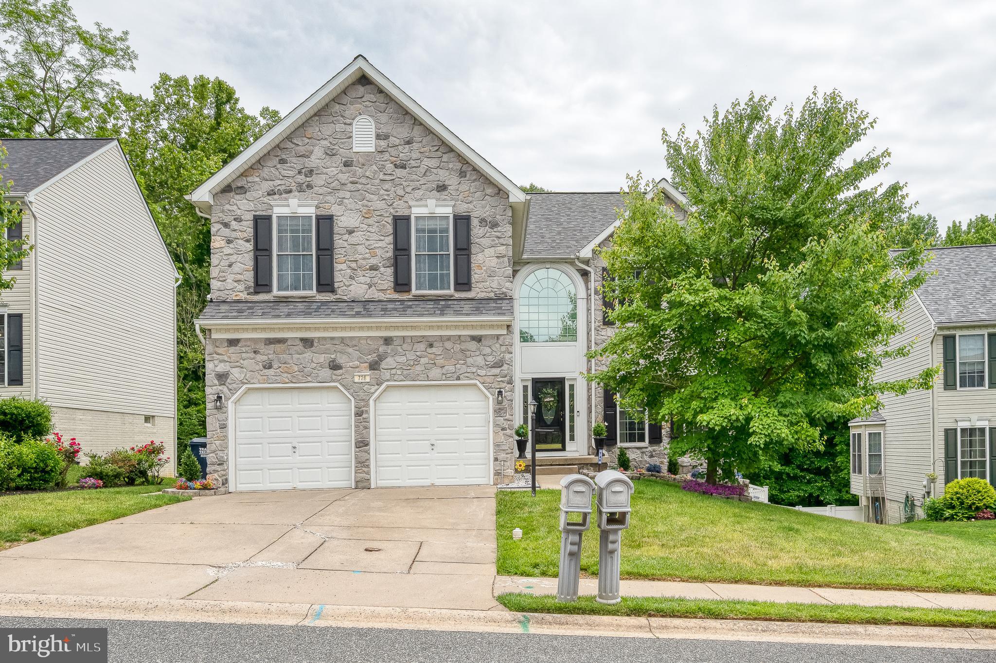 BEACON POINT - Residential