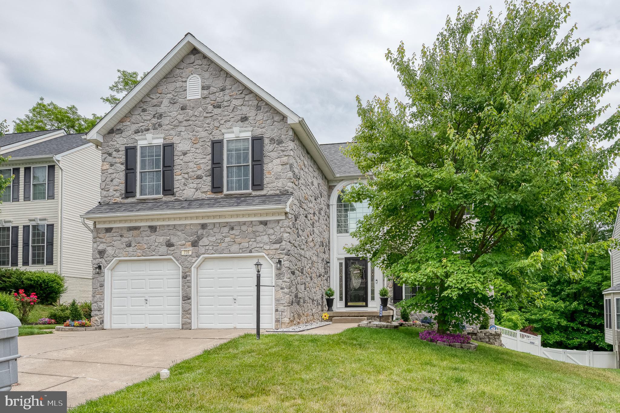 BEACON POINT - Residential