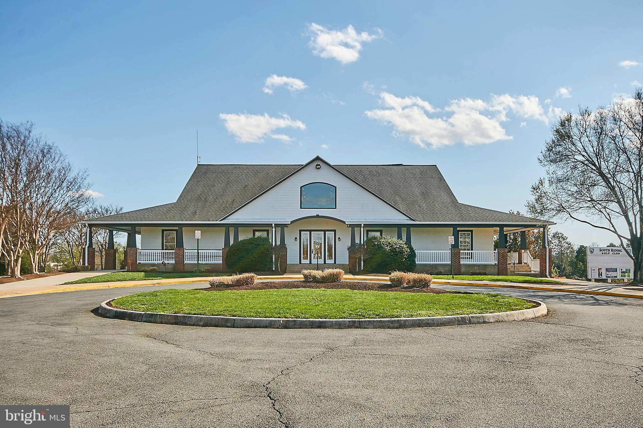 SOUTH RIDING - Residential