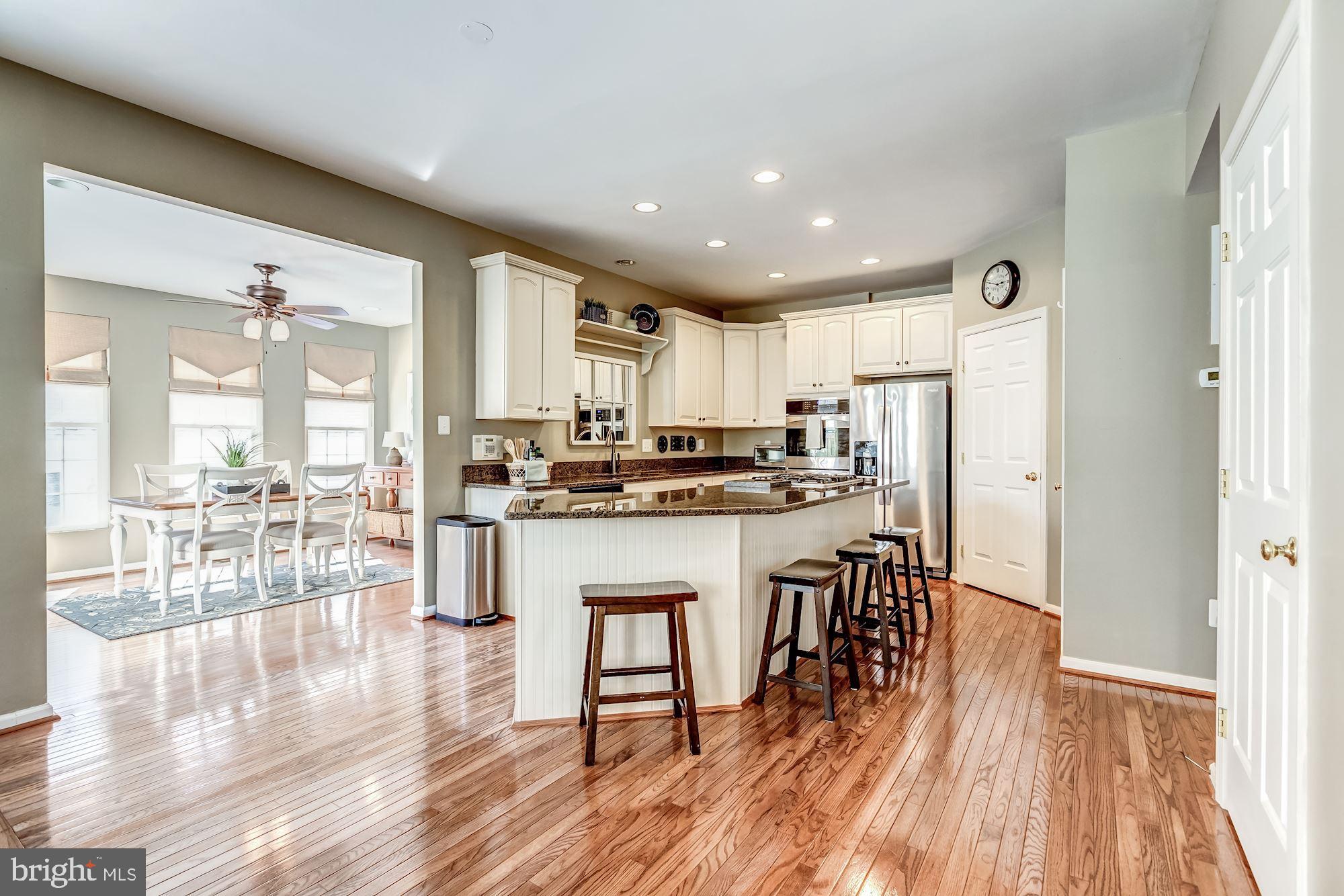 SOUTH RIDING - Residential