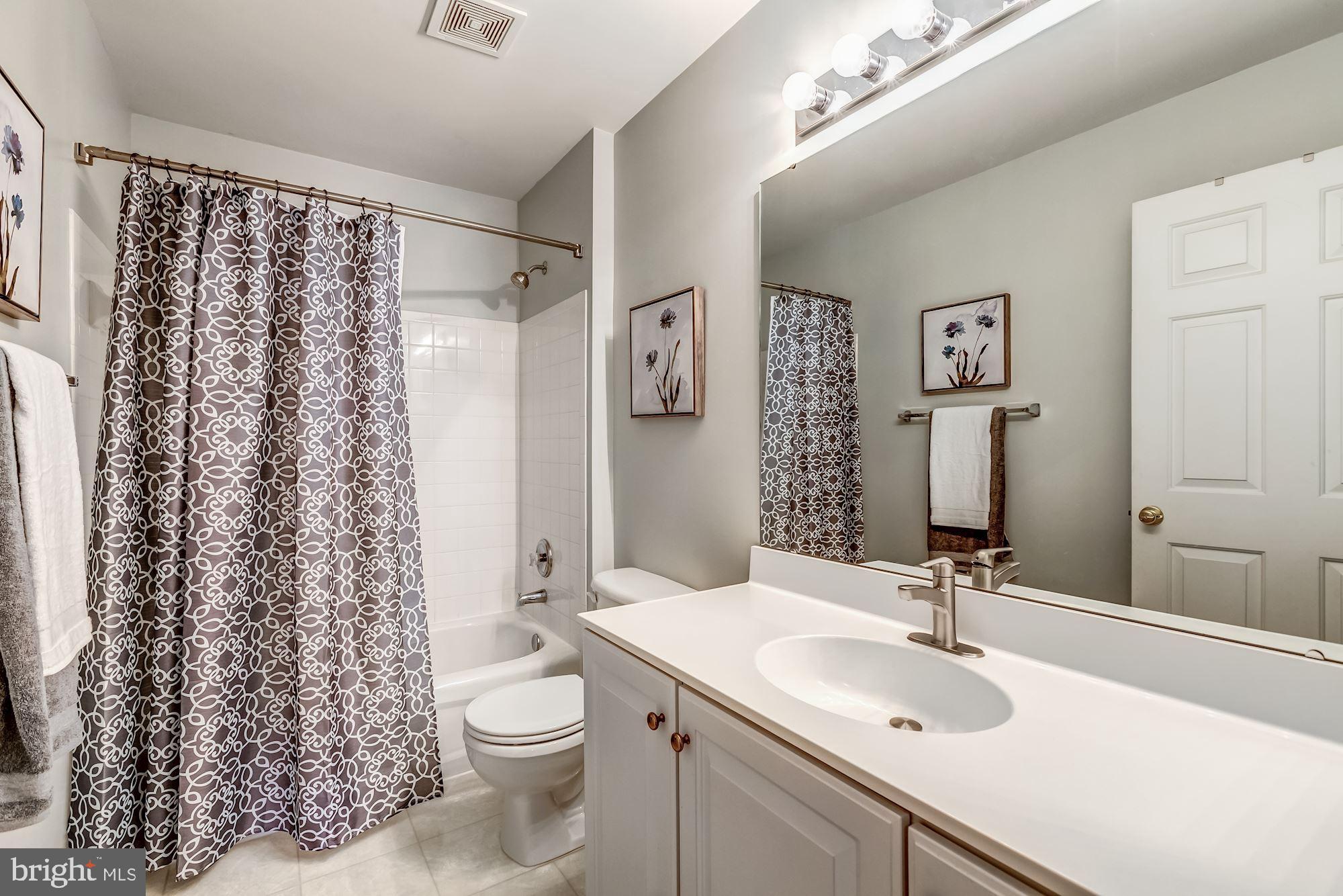 SOUTH RIDING - Residential