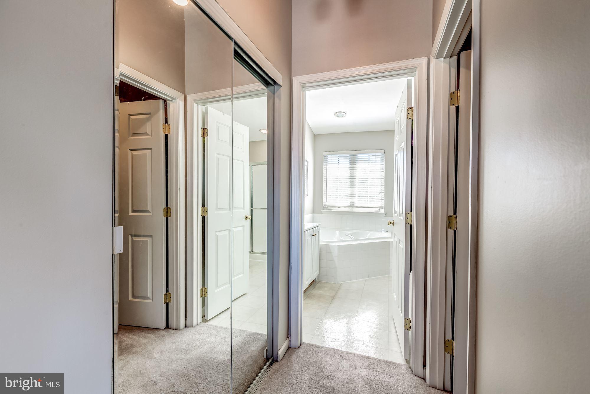 SOUTH RIDING - Residential