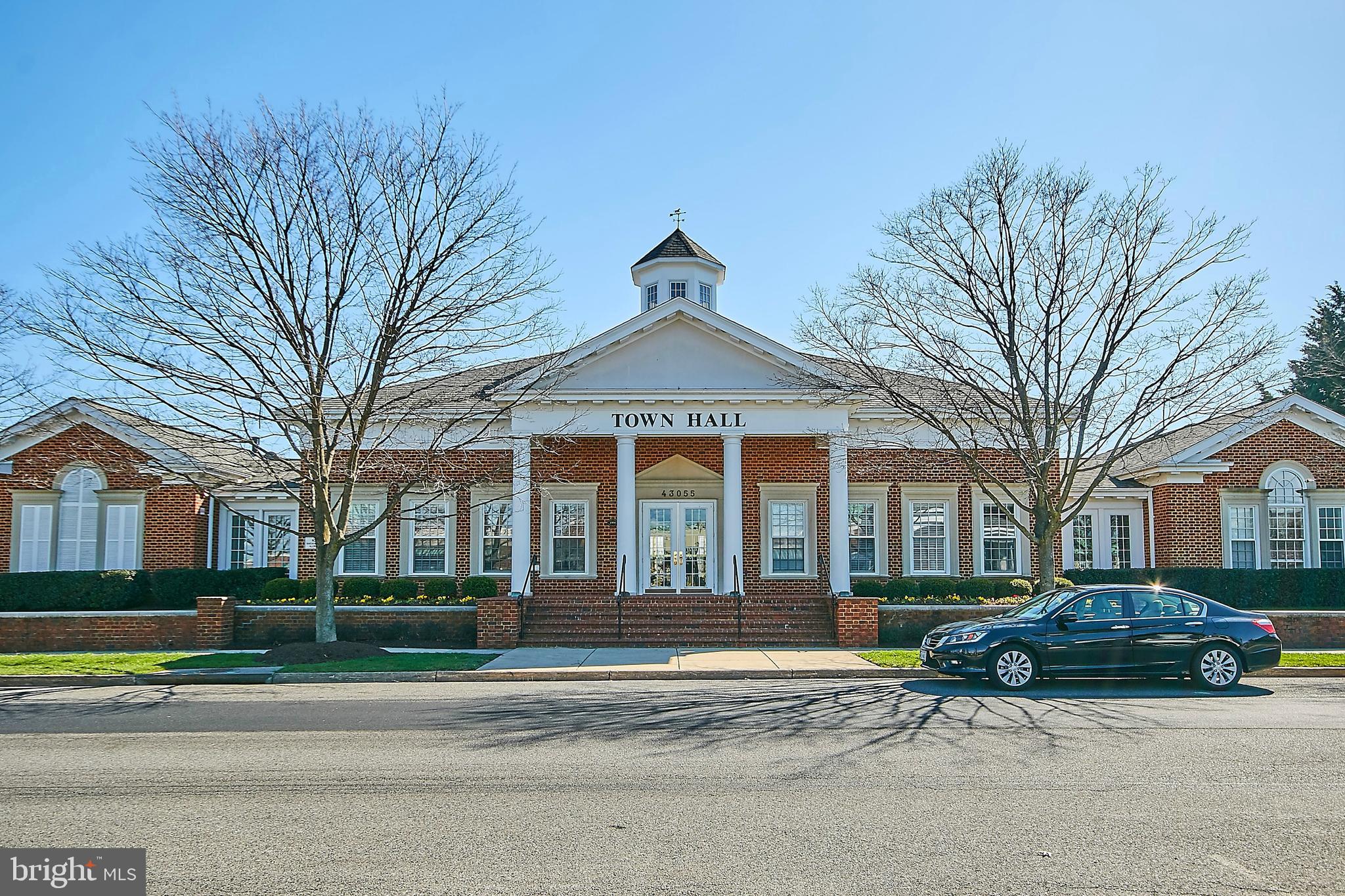 SOUTH RIDING - Residential