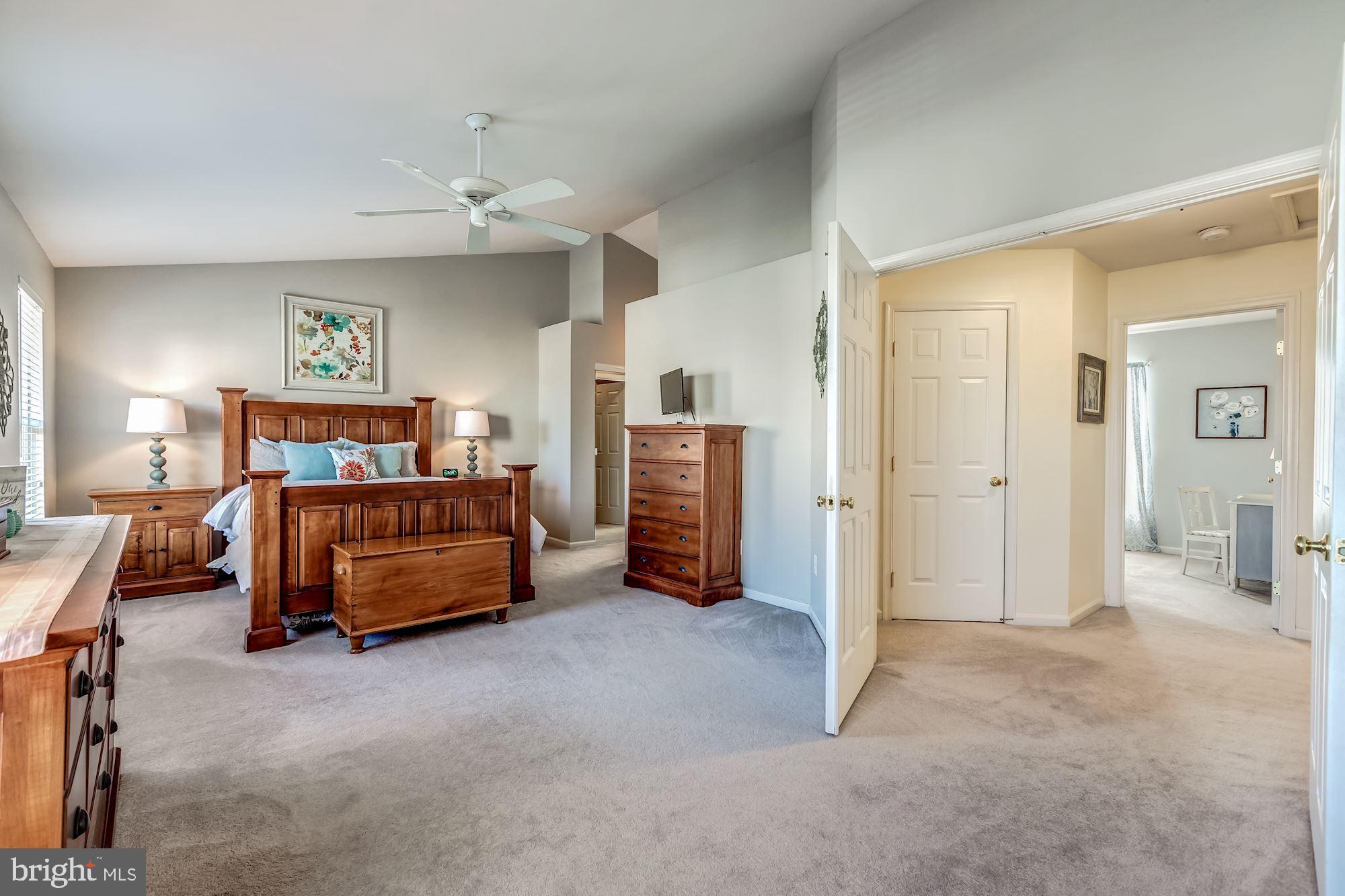 SOUTH RIDING - Residential