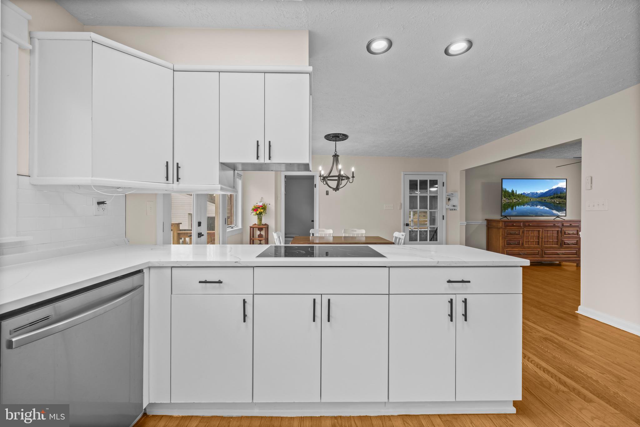 WHITE PLAINS VILLAGE SUB - Residential