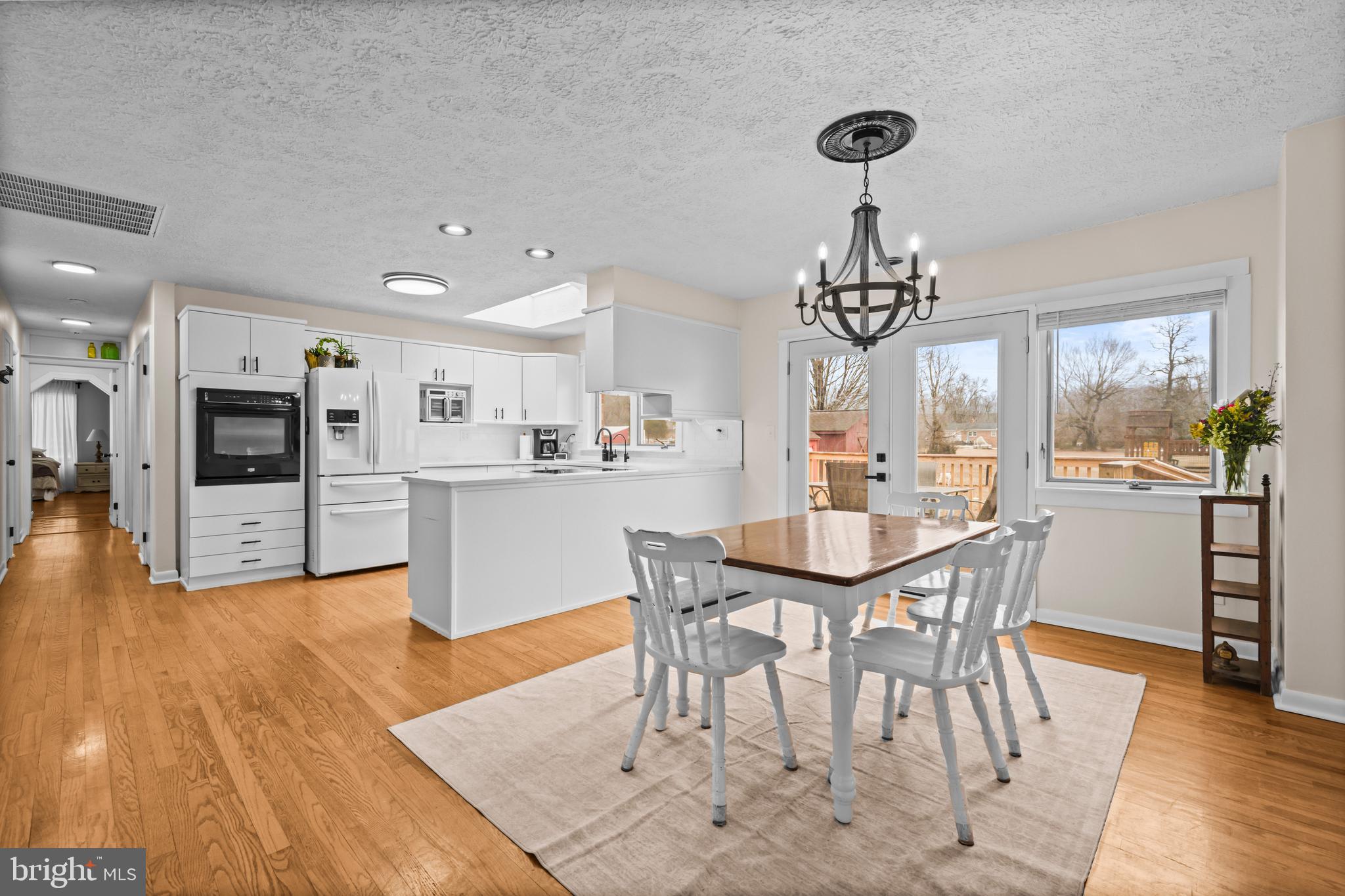 WHITE PLAINS VILLAGE SUB - Residential