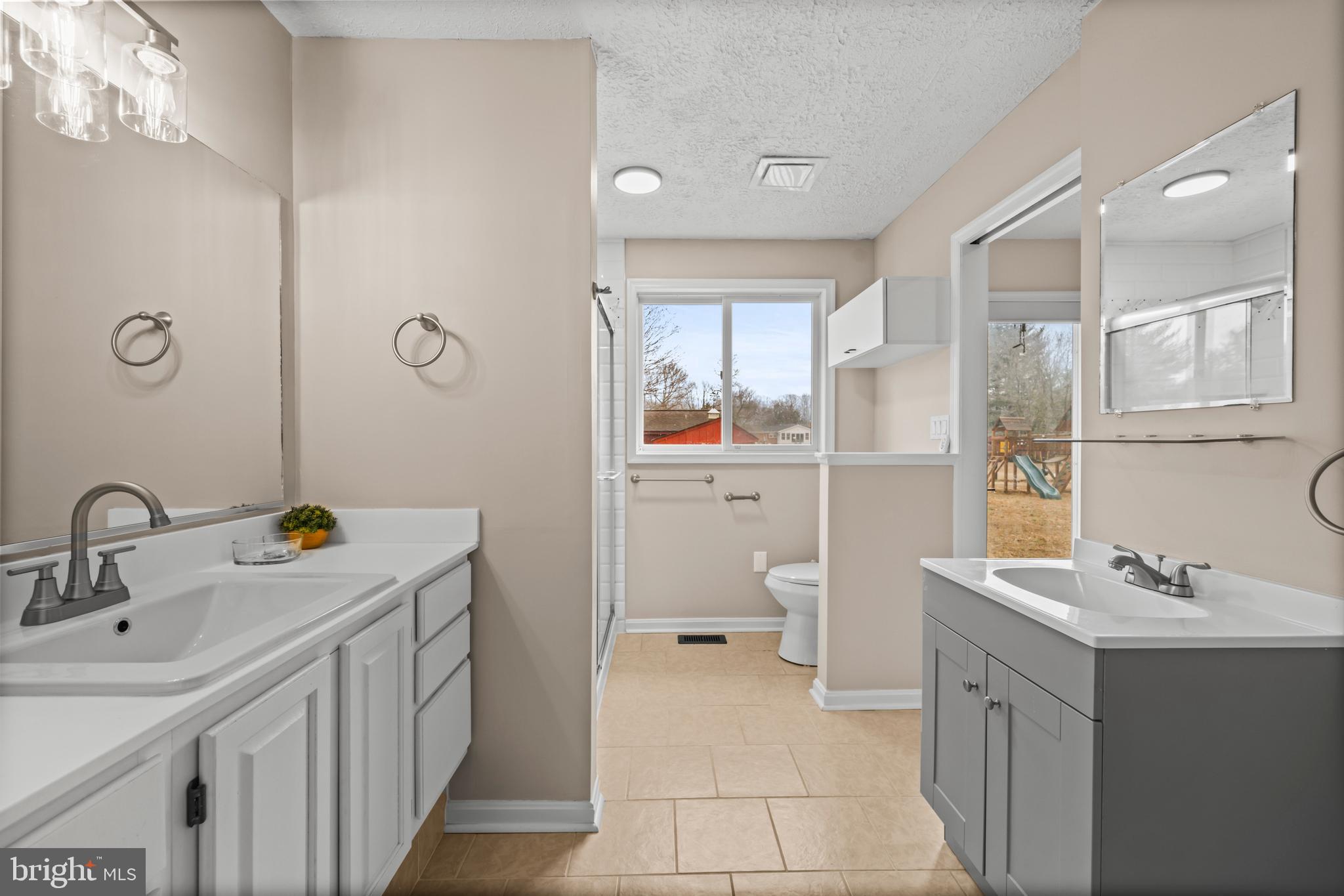 WHITE PLAINS VILLAGE SUB - Residential