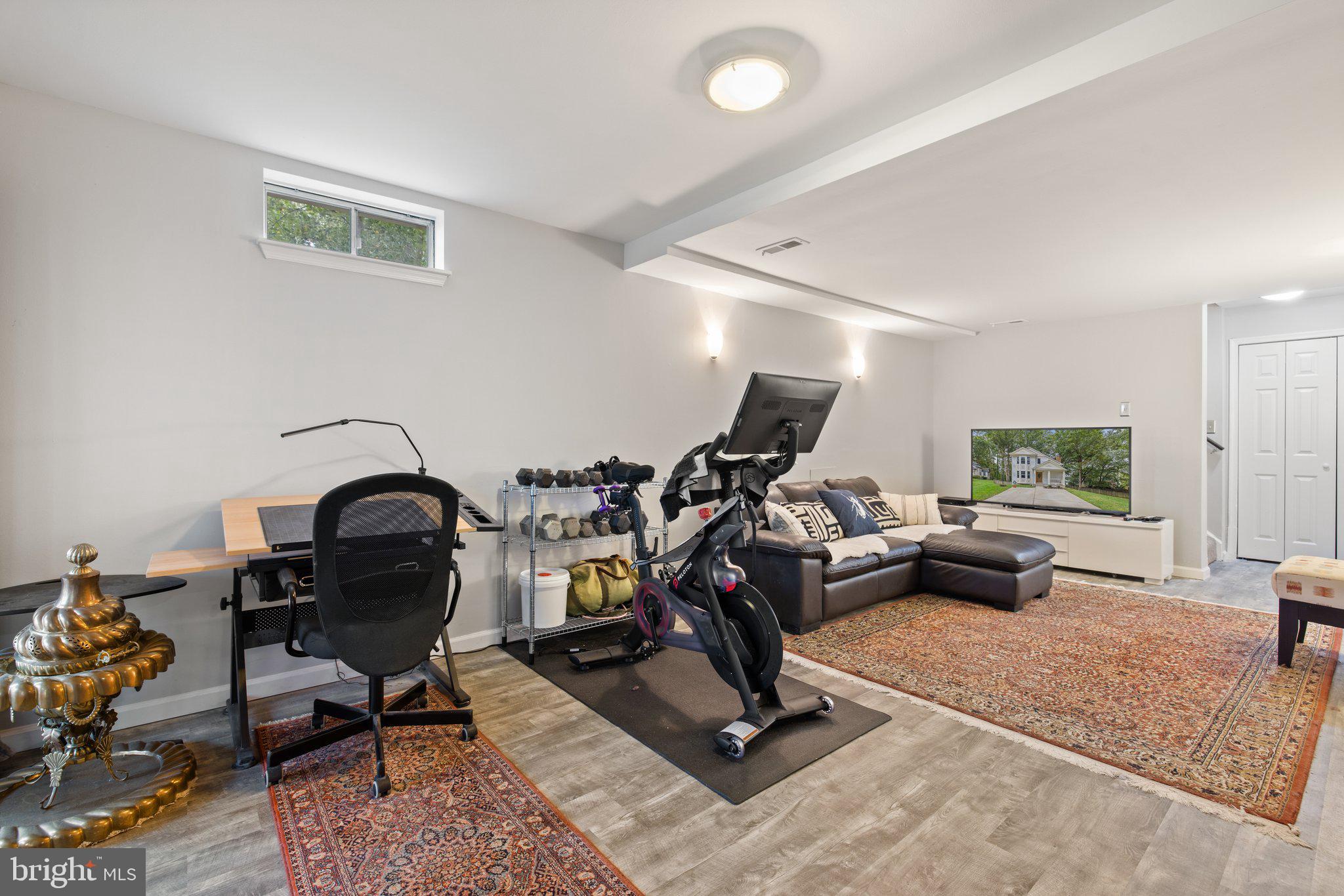 LAKE RIDGE - Residential