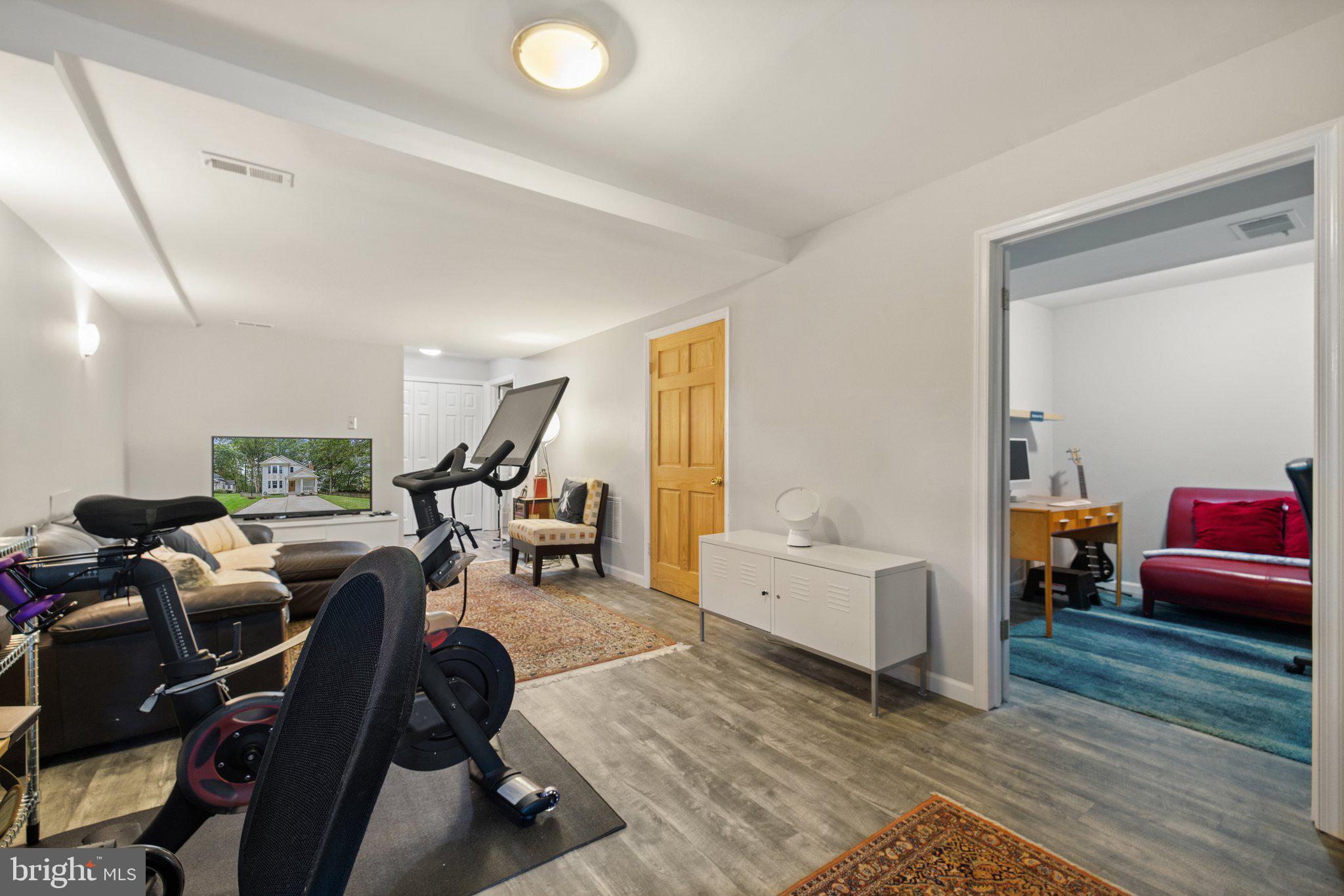 LAKE RIDGE - Residential