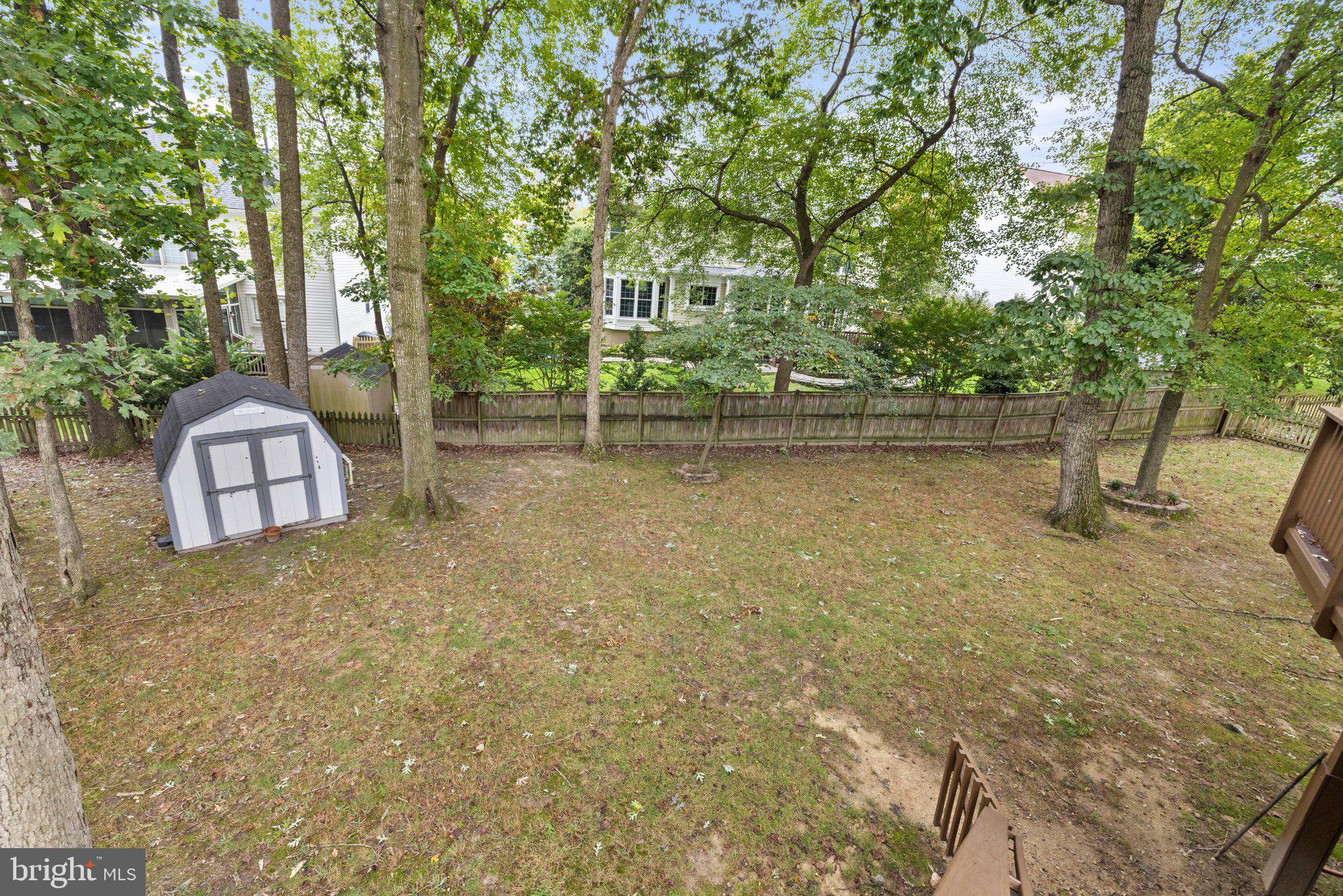 LAKE RIDGE - Residential