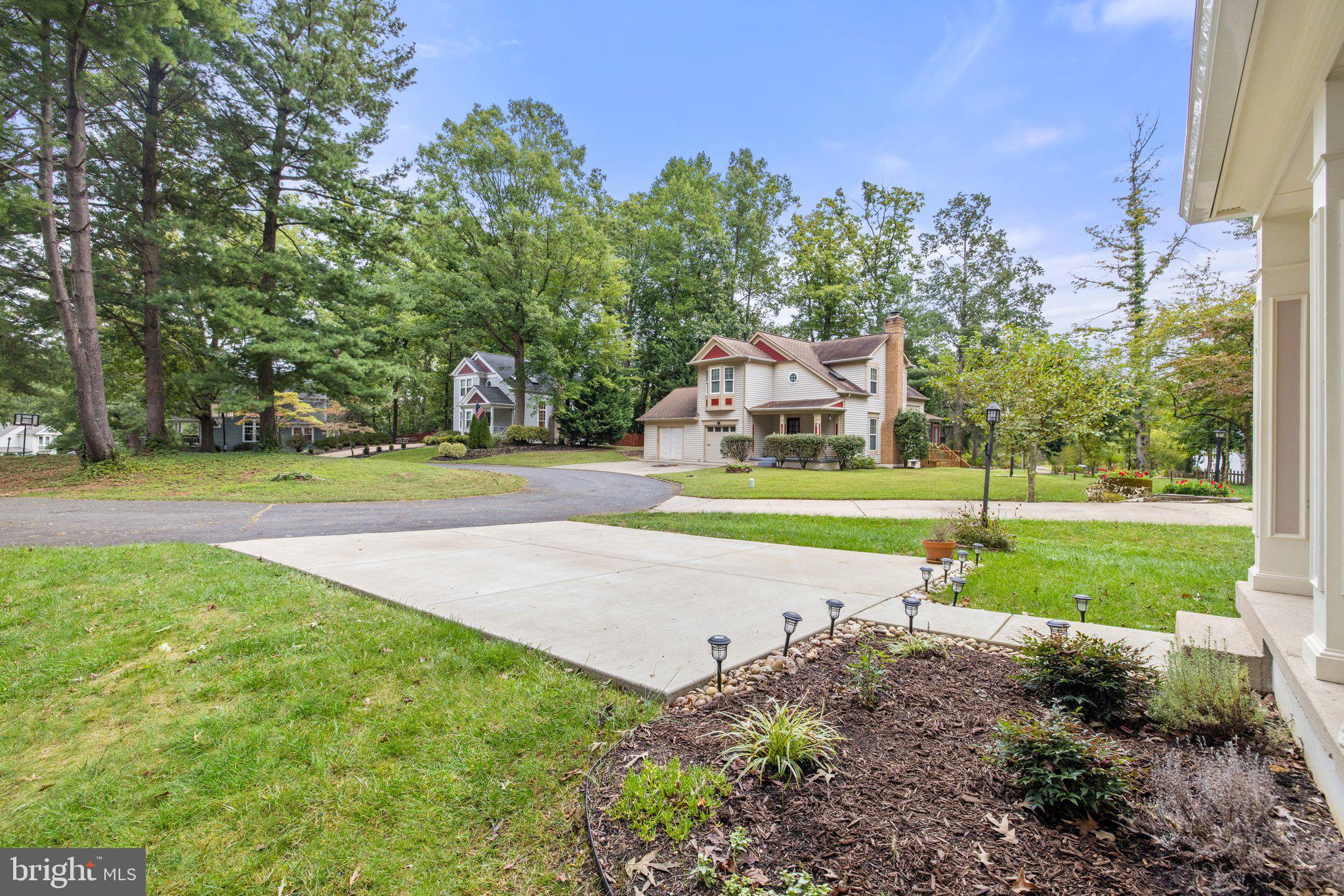 LAKE RIDGE - Residential