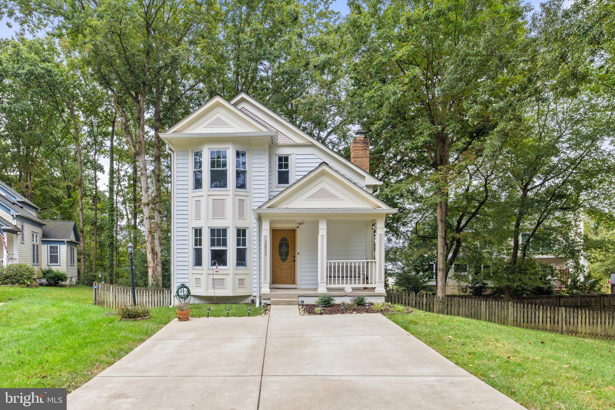 LAKE RIDGE - Residential