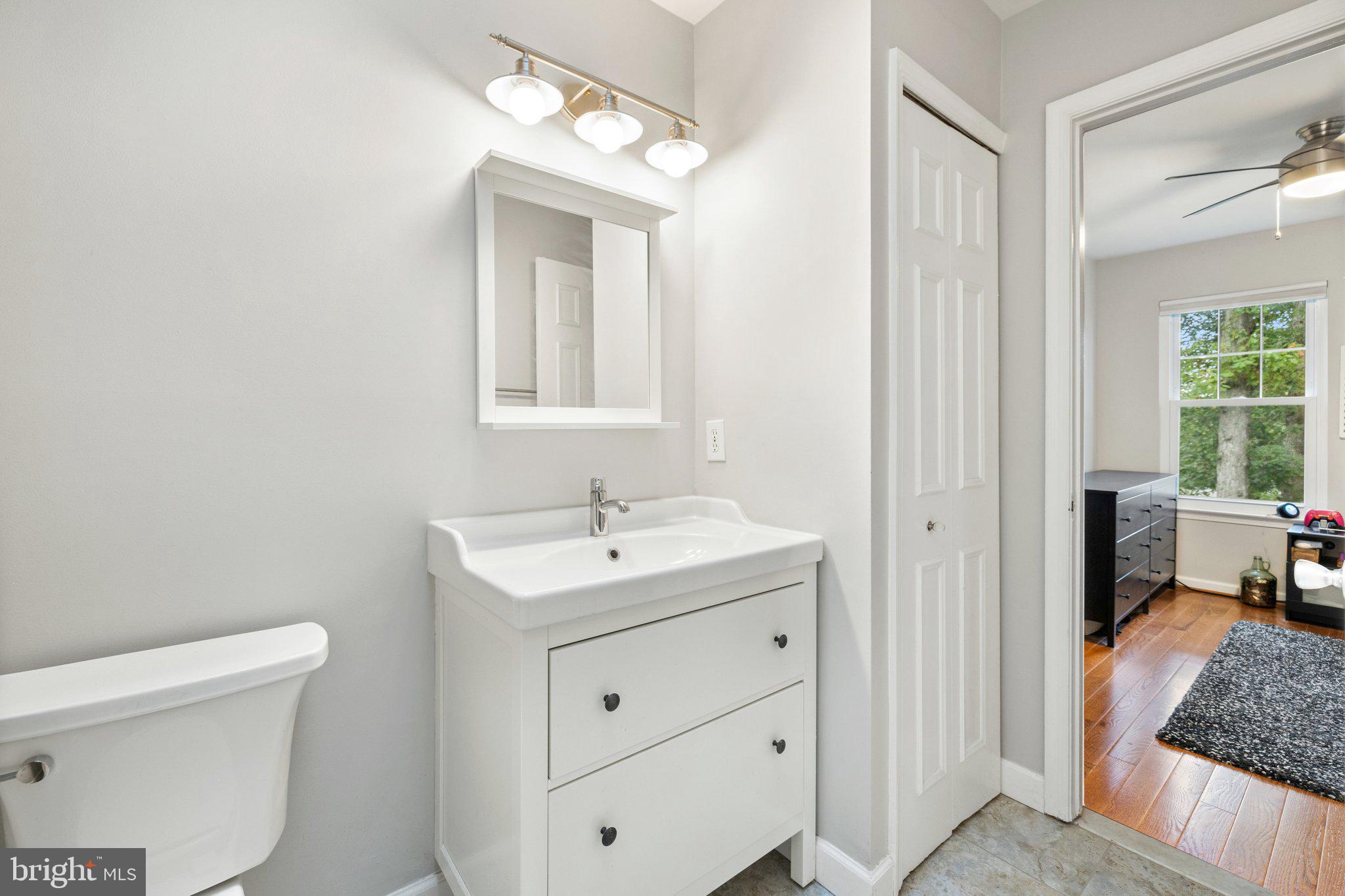 LAKE RIDGE - Residential