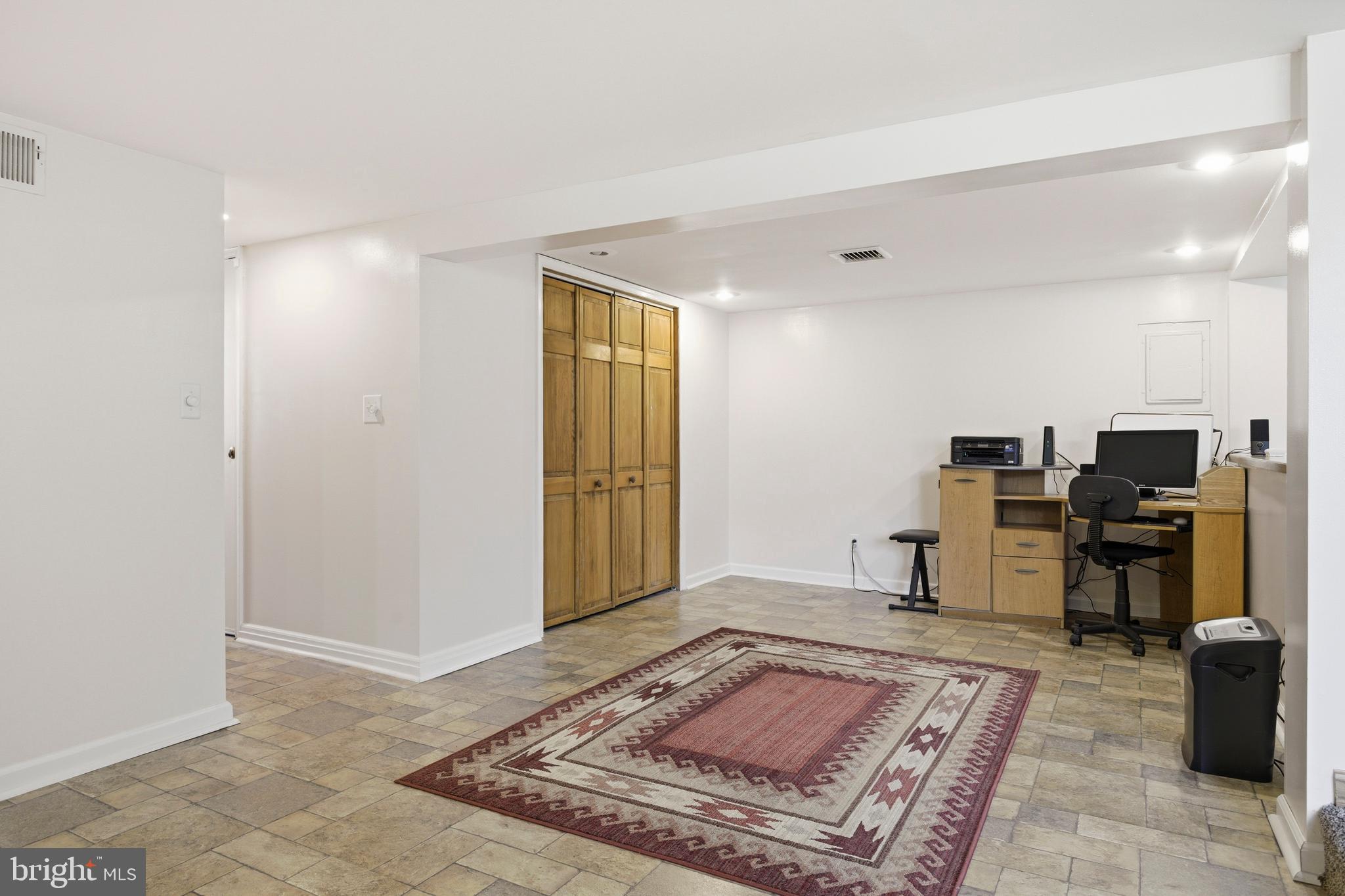 RIDLEY FARMS - Residential