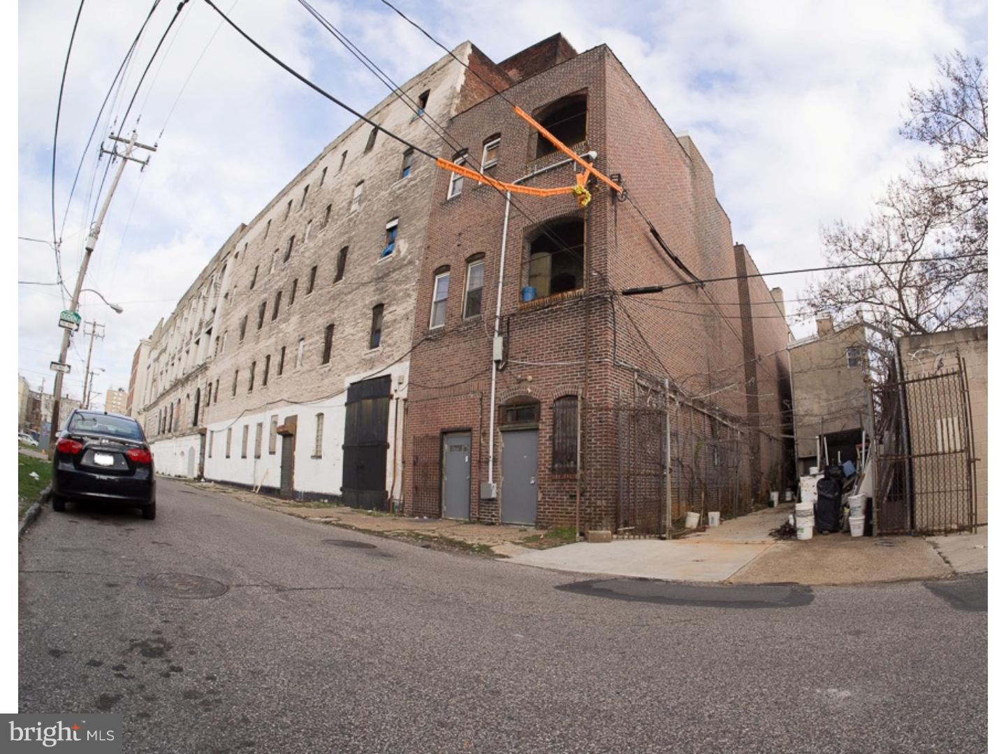 FAIRMOUNT - Commercial Sale