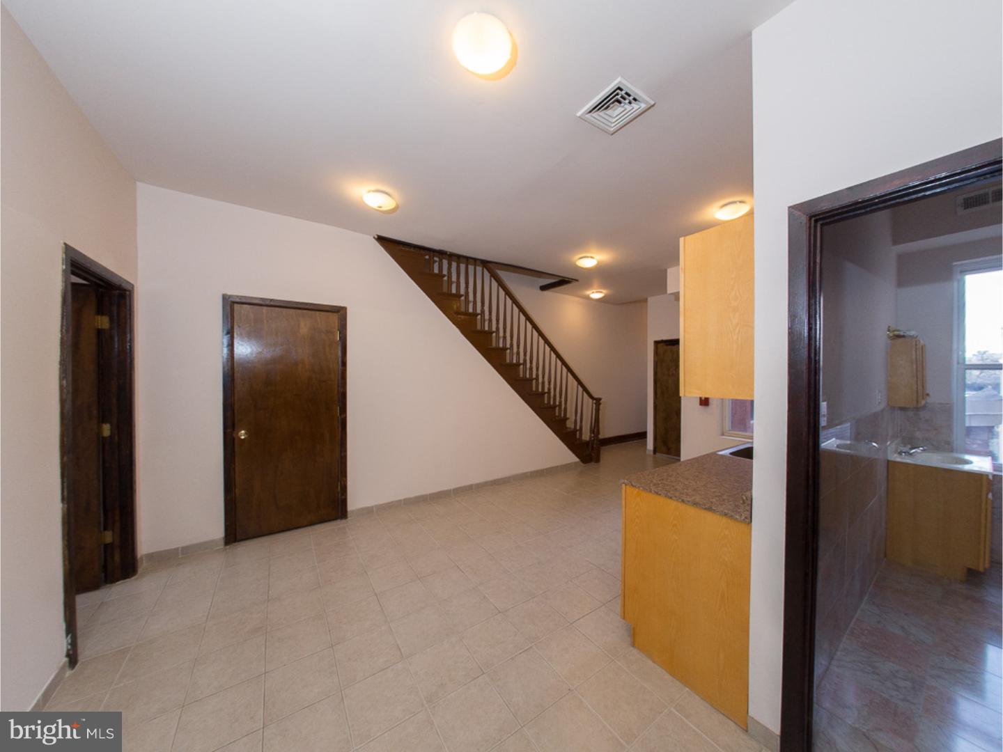 FAIRMOUNT - Commercial Sale