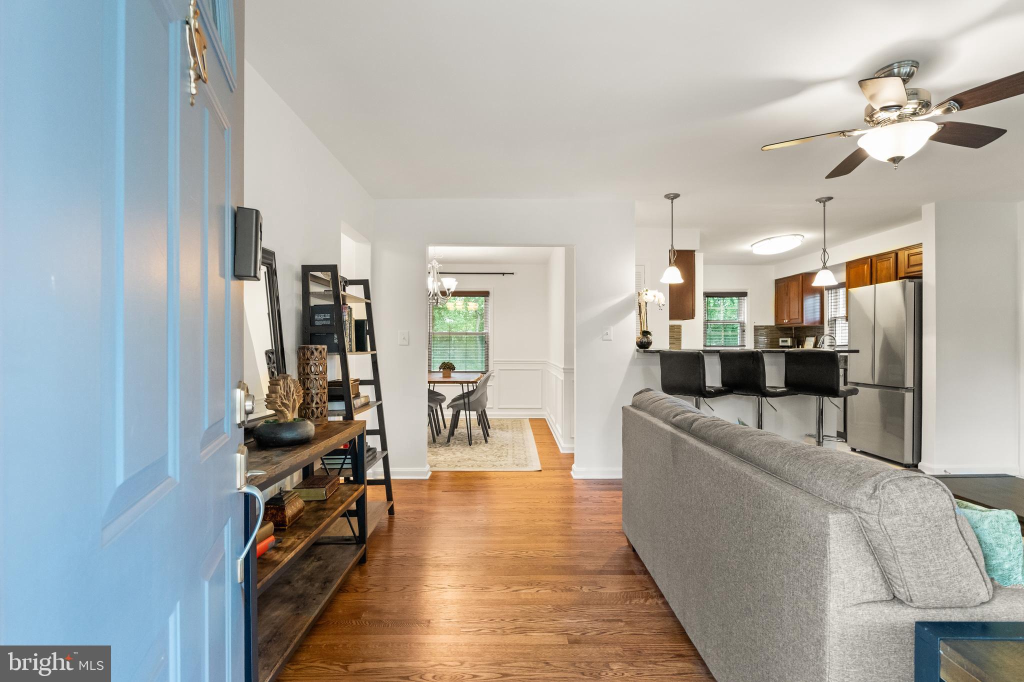 3912 FAIRVIEW DRIVE