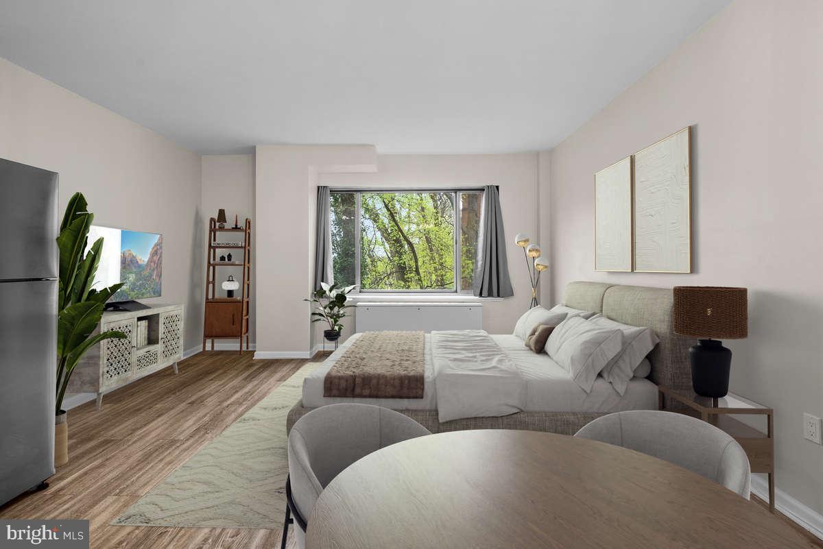 FOREST HILLS - Residential Lease
