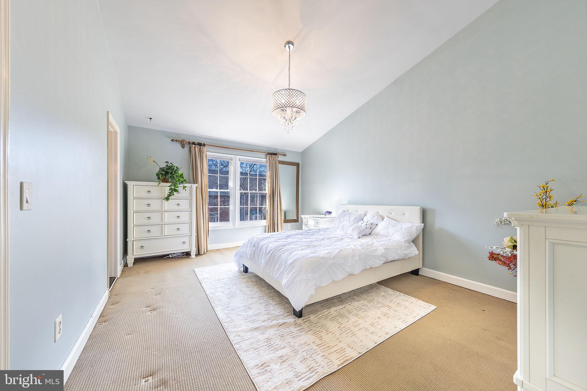 COURTHOUSE STATION - Residential