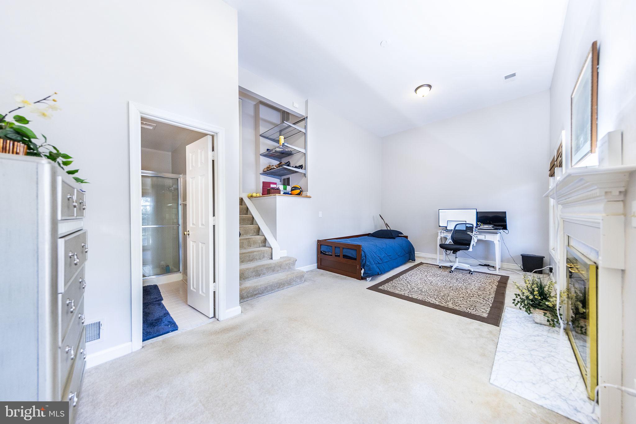 COURTHOUSE STATION - Residential