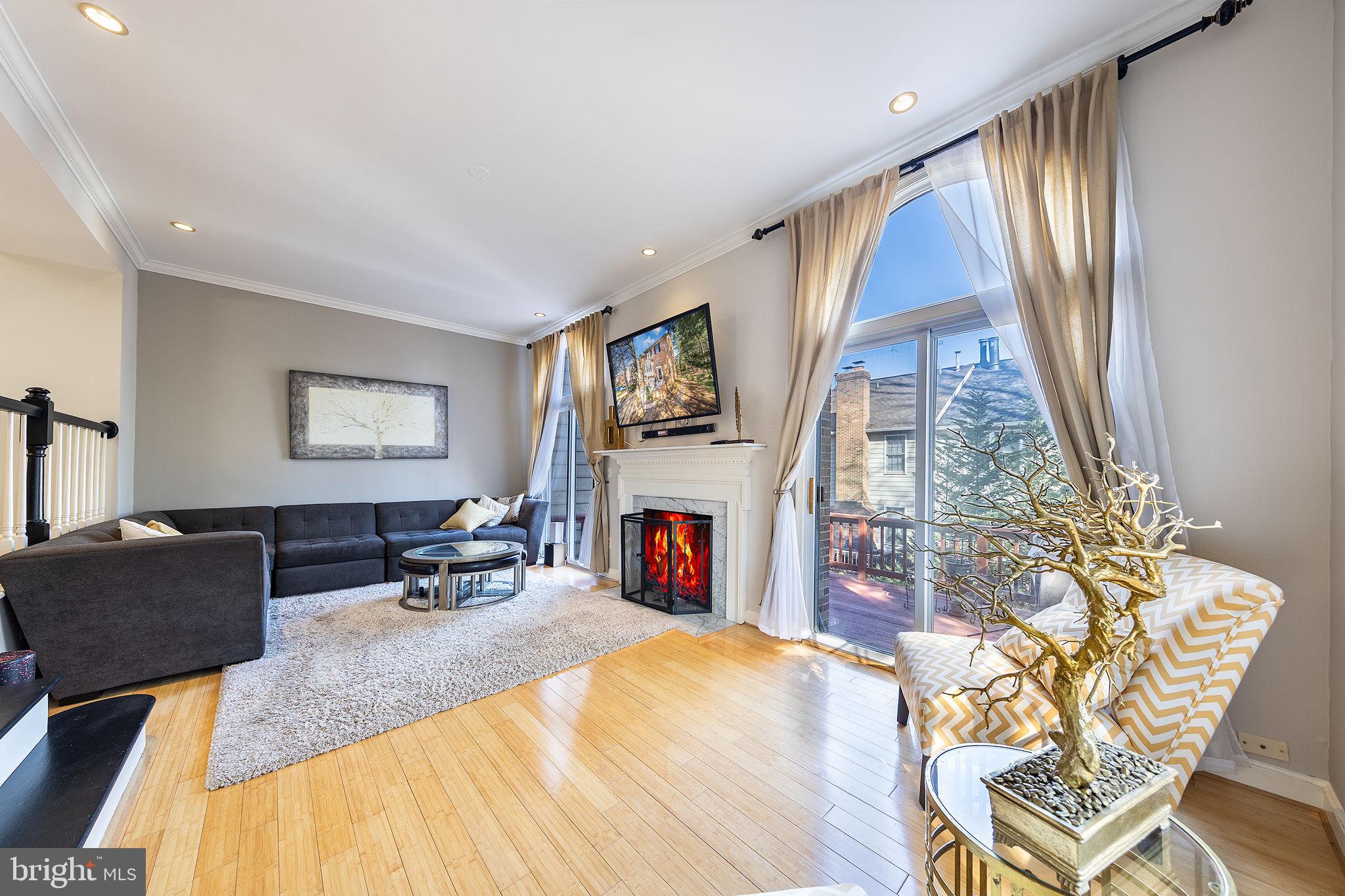 COURTHOUSE STATION - Residential