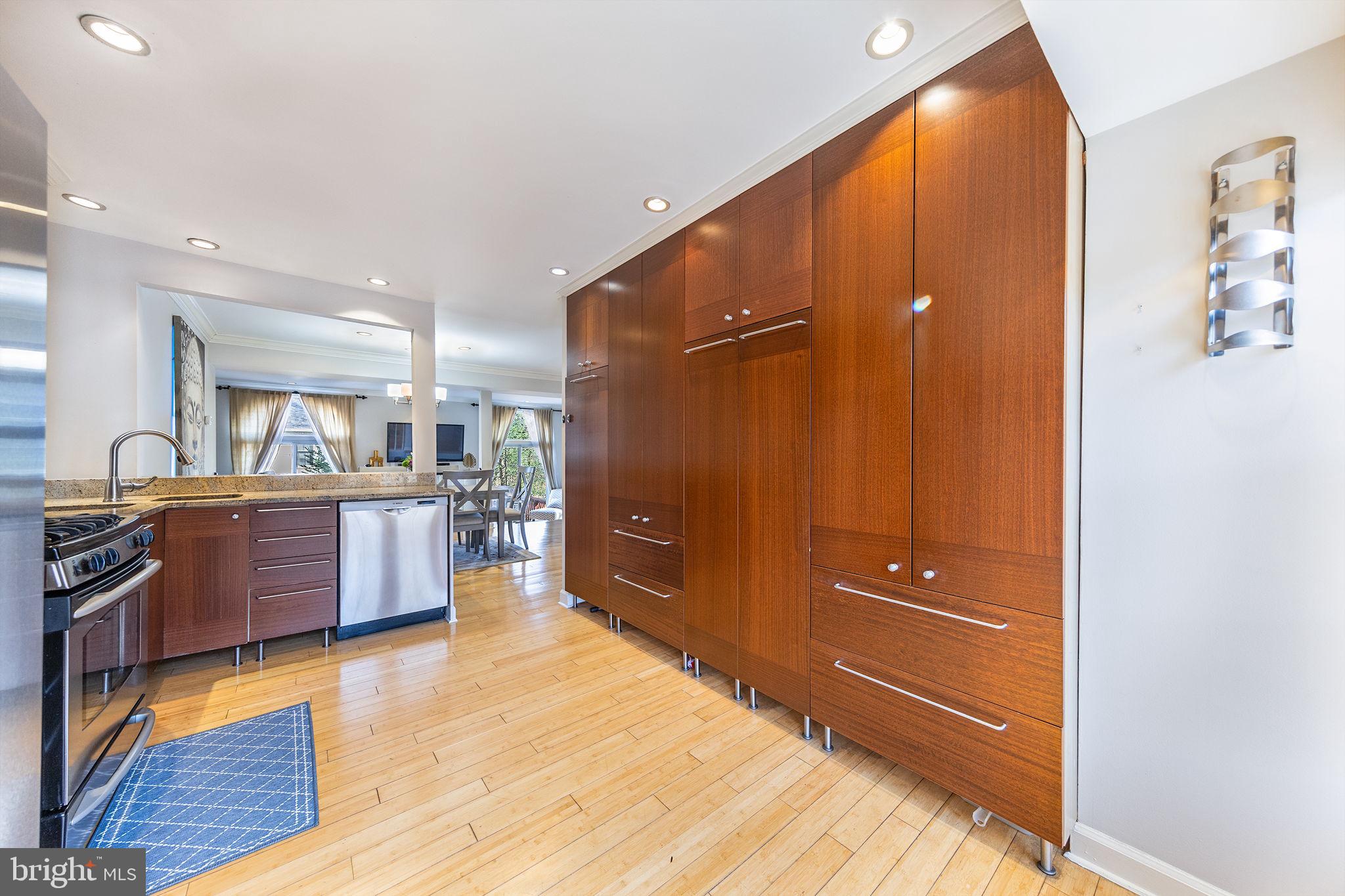 COURTHOUSE STATION - Residential