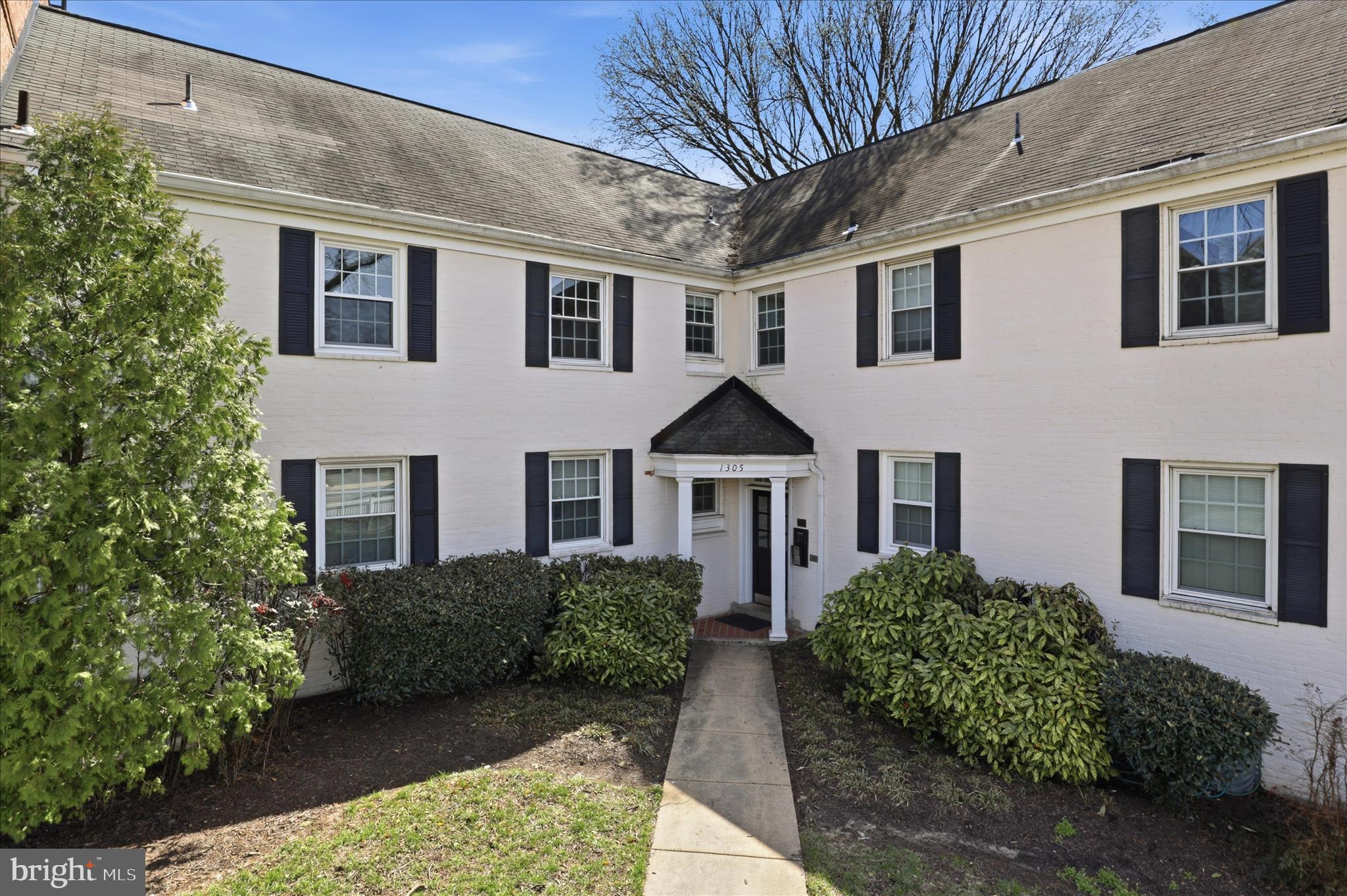 1305 S WALTER REED DRIVE 201