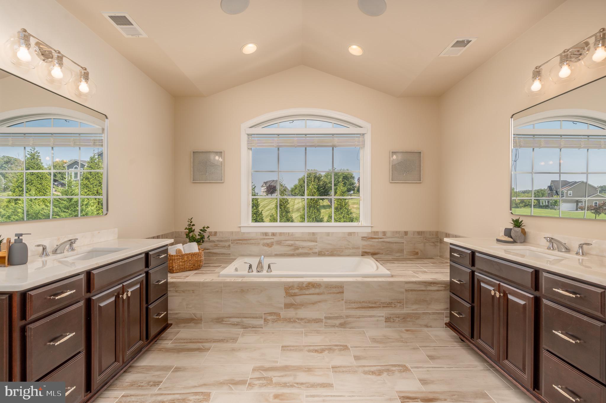 OLD WHEATLAND - Residential