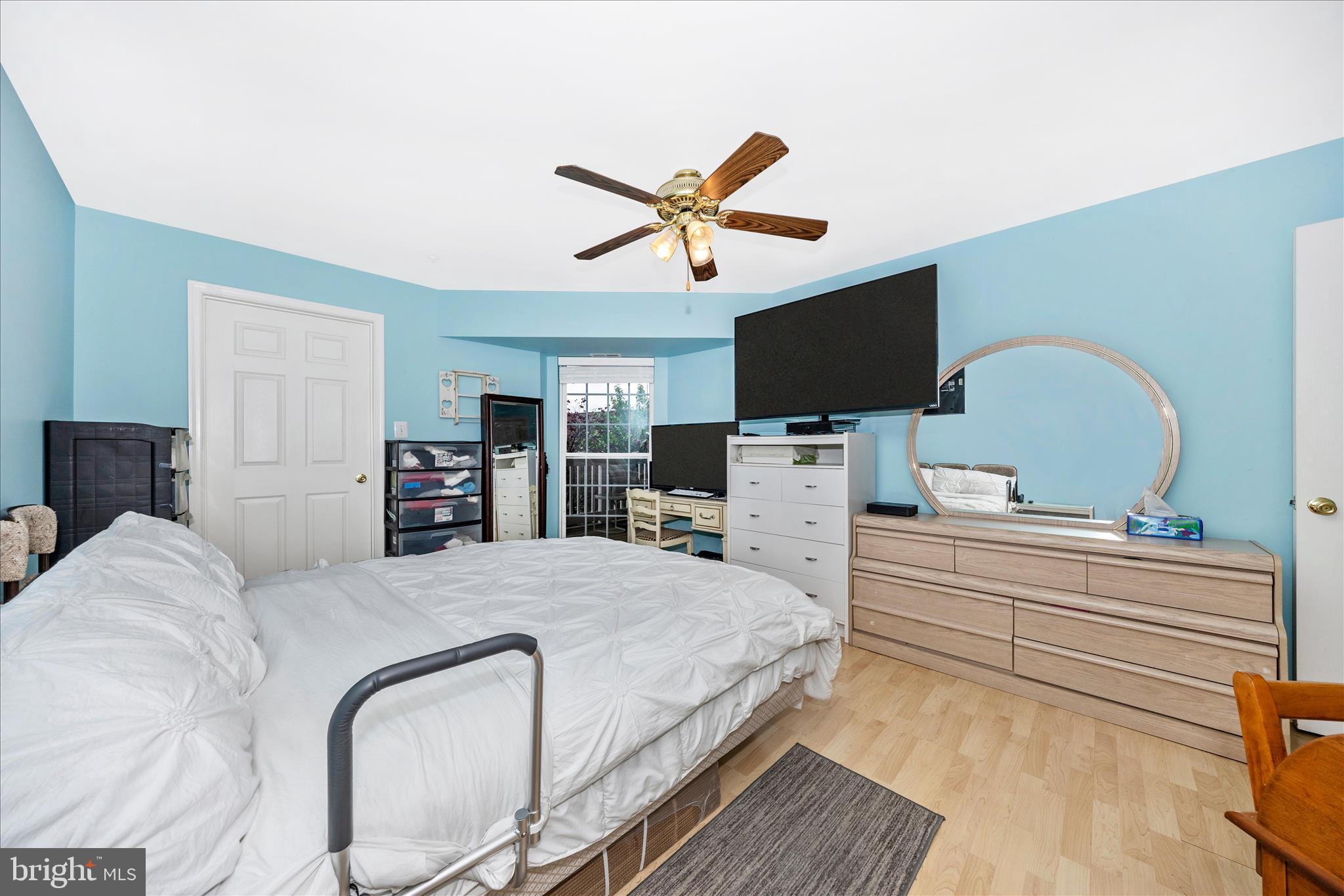 RIDGEVIEW - Residential