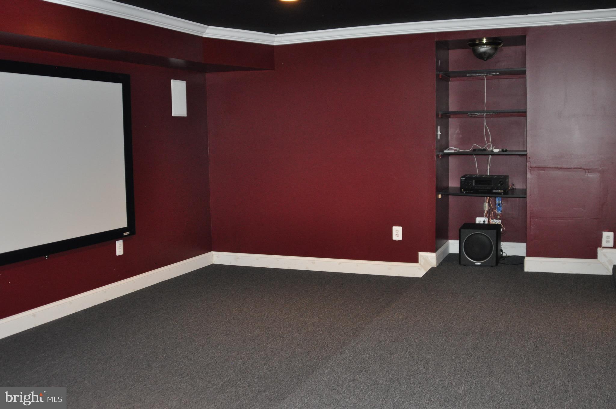 STONEWALL MANOR - Residential Lease