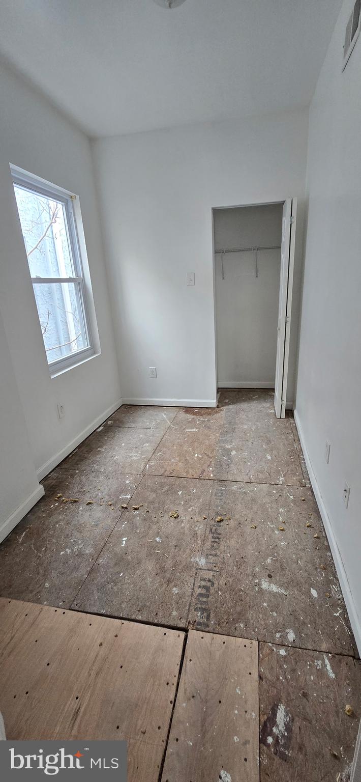 POINT BREEZE - Residential