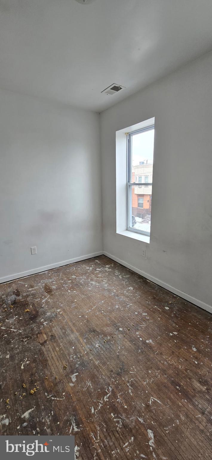 POINT BREEZE - Residential