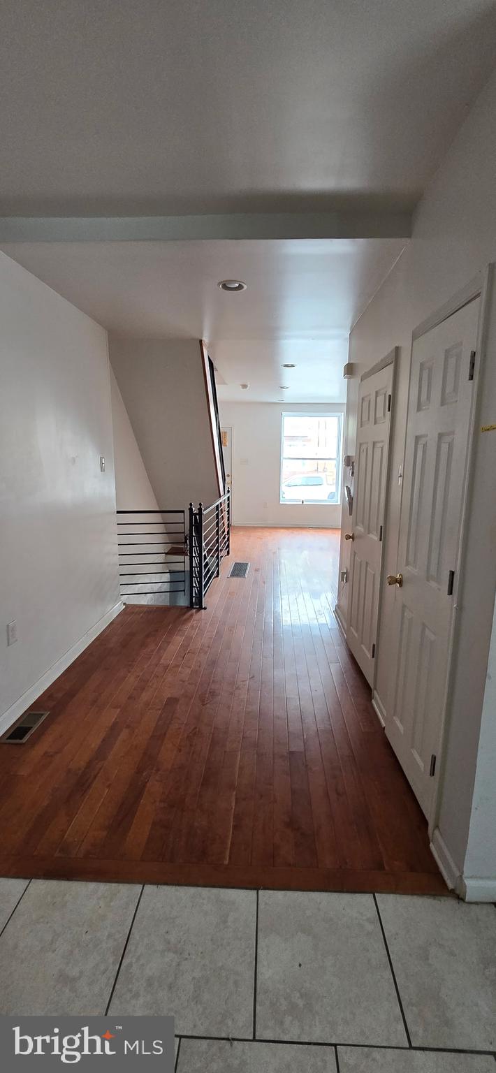 POINT BREEZE - Residential