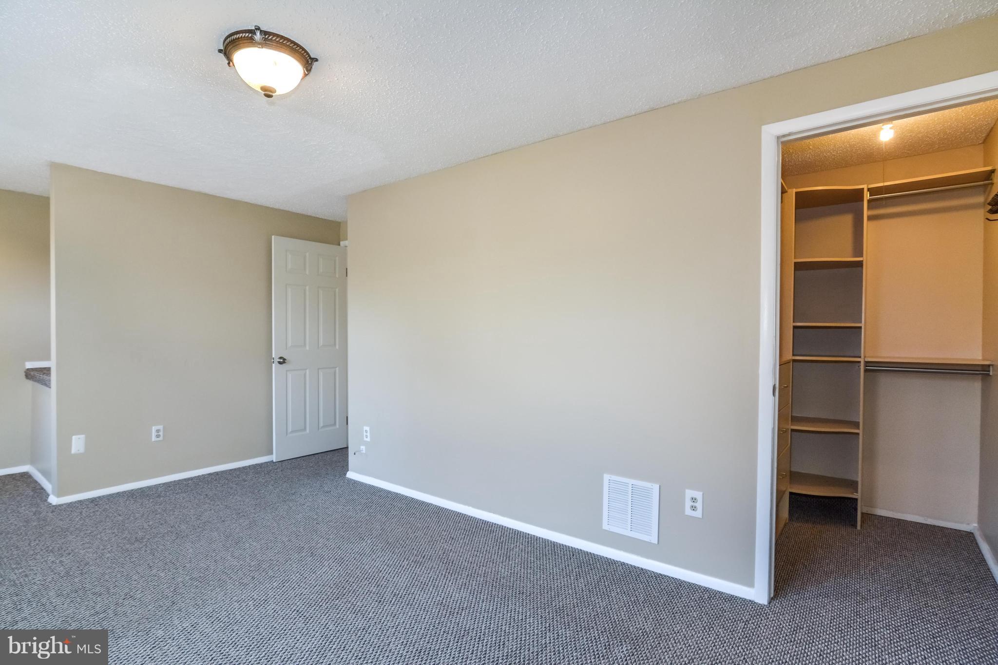 NEWINGTON FOREST - Residential