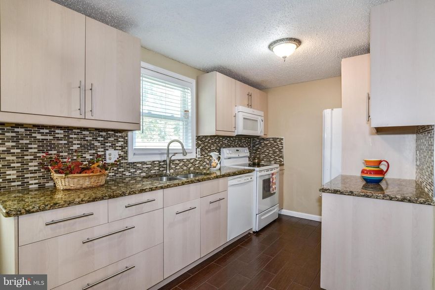 Price Reduction!!  Sought after Newington Forest townhome. . Close to shopping, restaurants, I-95, and more. This 3 bedroom, 2 and a half bath home is just what you've been looking for. Newington Forest Community Assc.  is active!  Just featured movie night in the park..  Come see what you are missing.