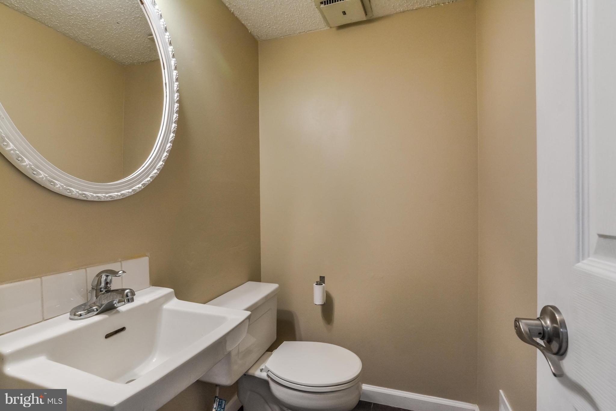 NEWINGTON FOREST - Residential