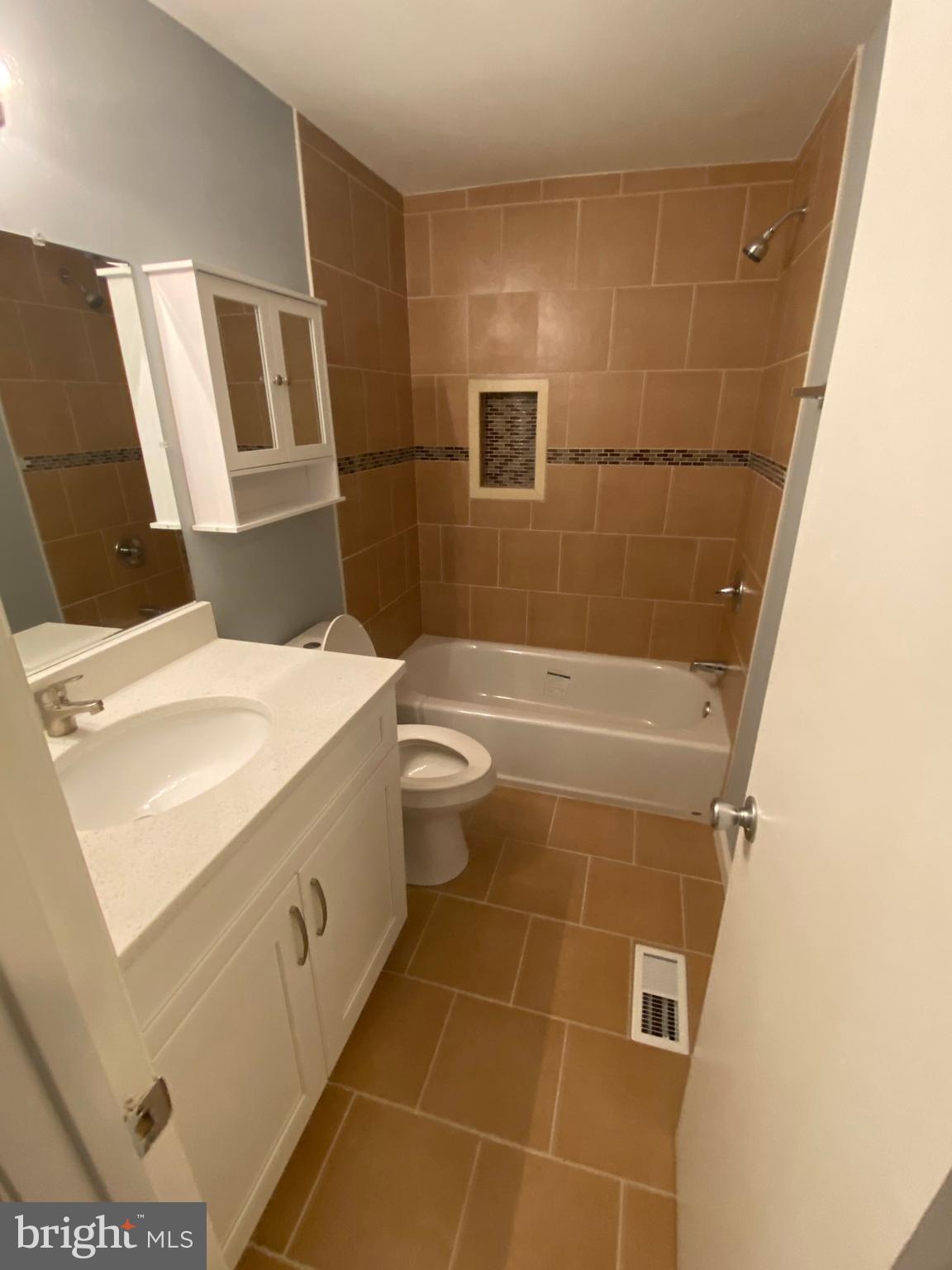 NEW ORCHARD ESTATES - Residential