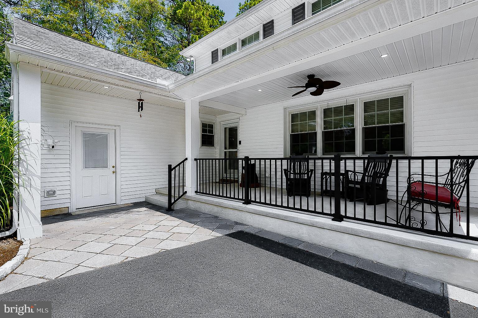 5 CEDAR FALLS DRIVE