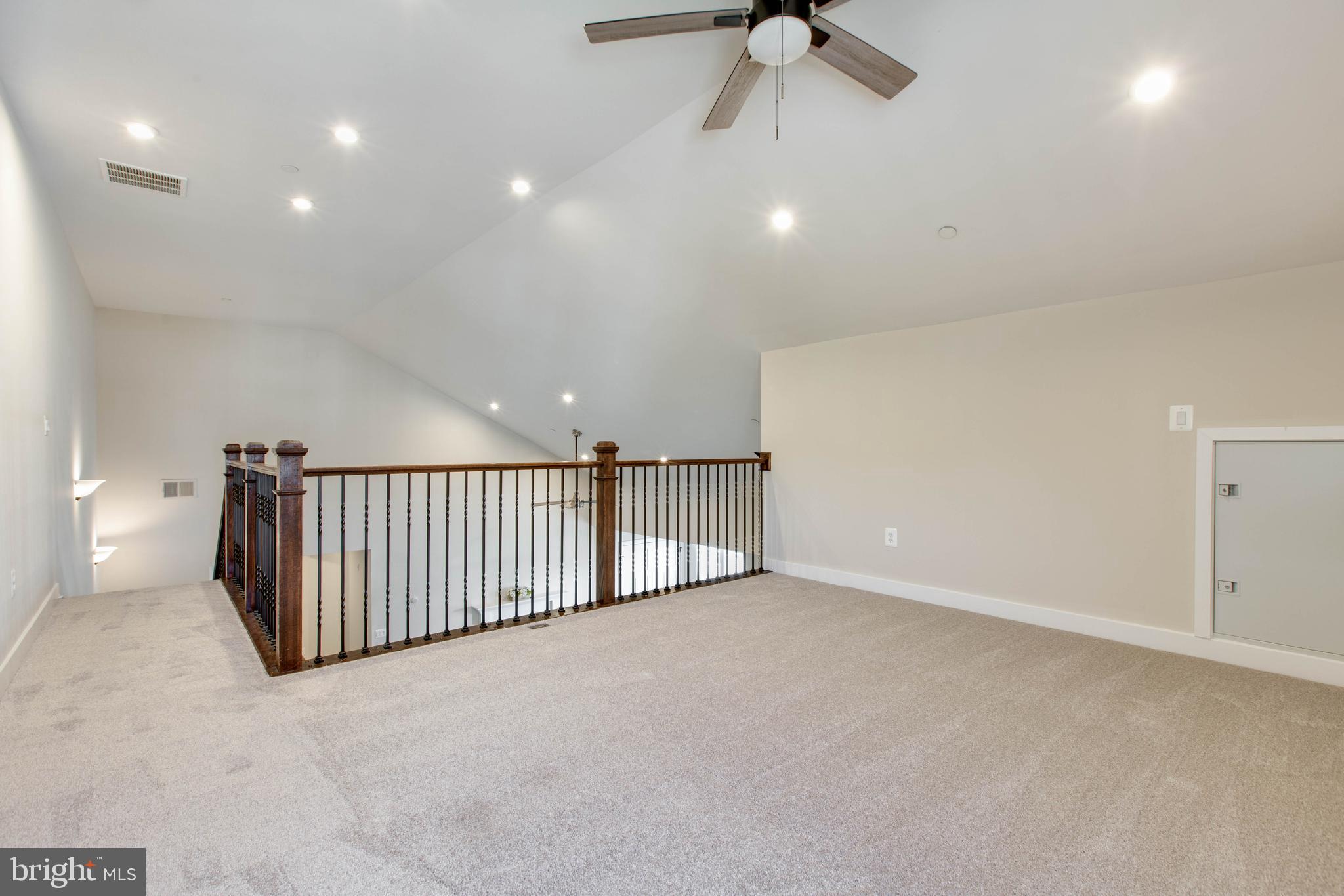 ELLICOTTS RETREAT - Residential